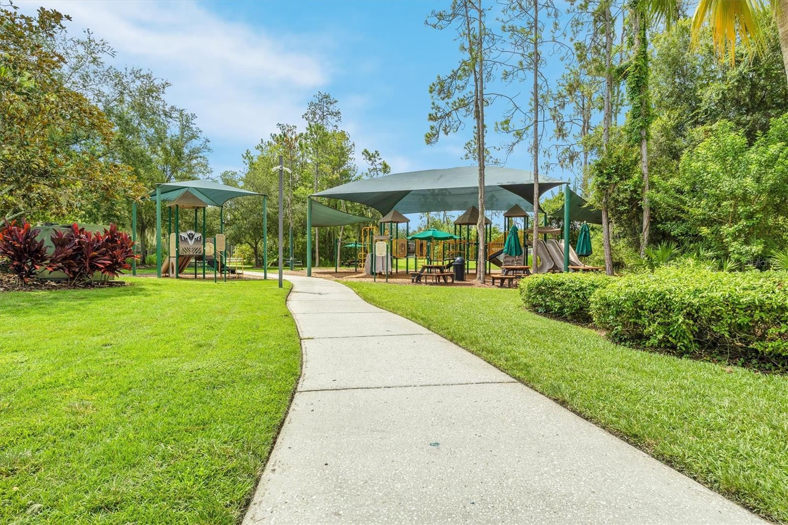 Image 21 of 24 For 27015 Juniper Bay Drive