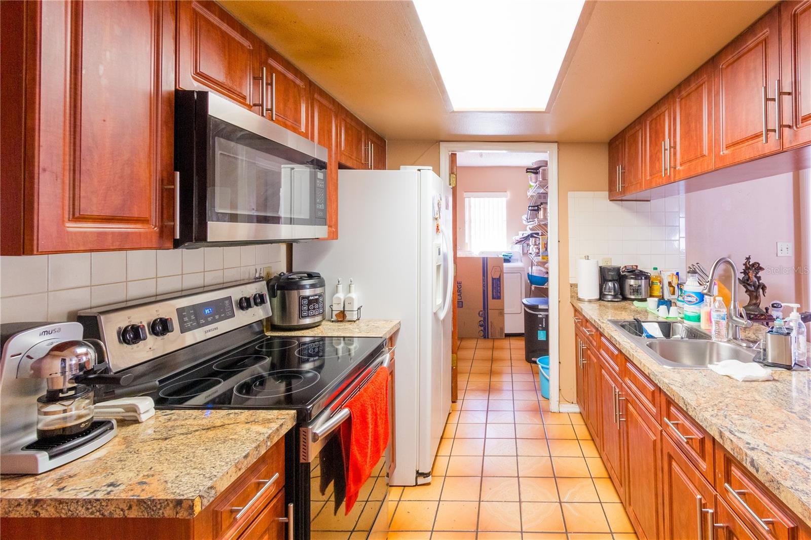 Image 2 of 13 For 1512 Sitka Street