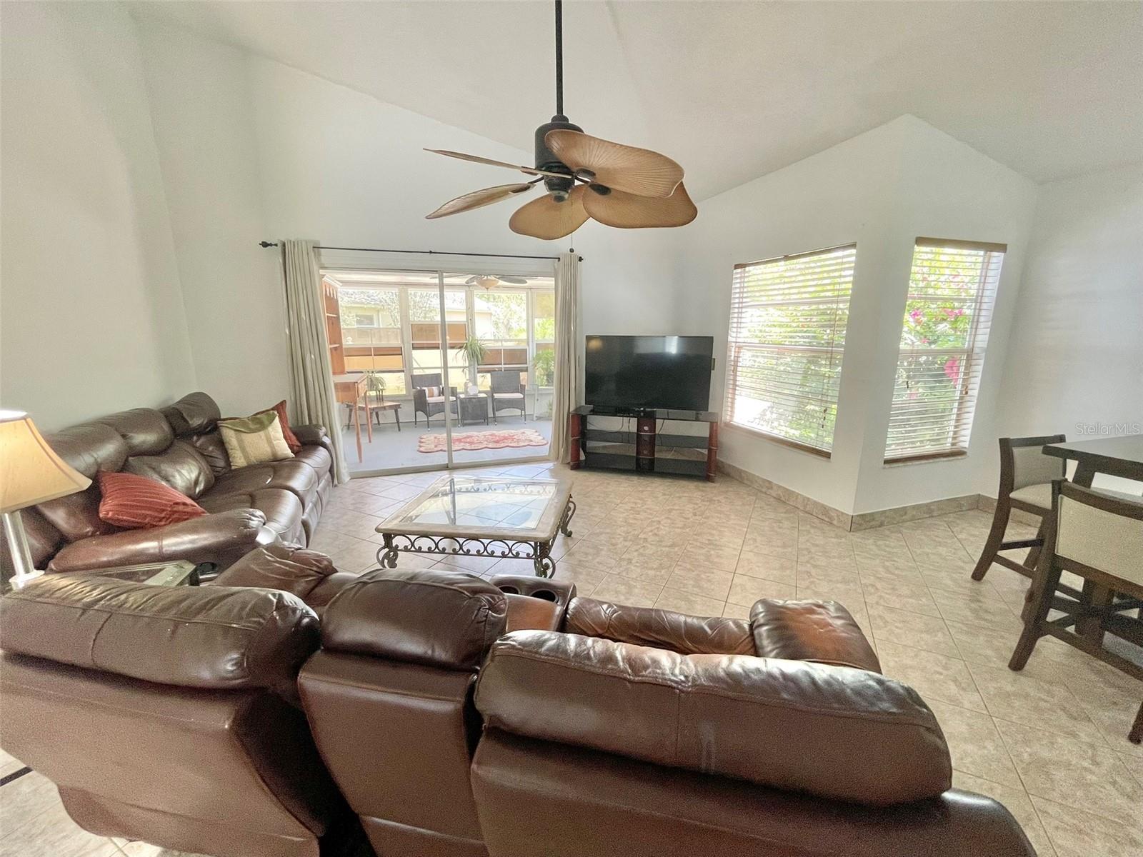 Image 10 of 46 For 4214 Foxboro Drive