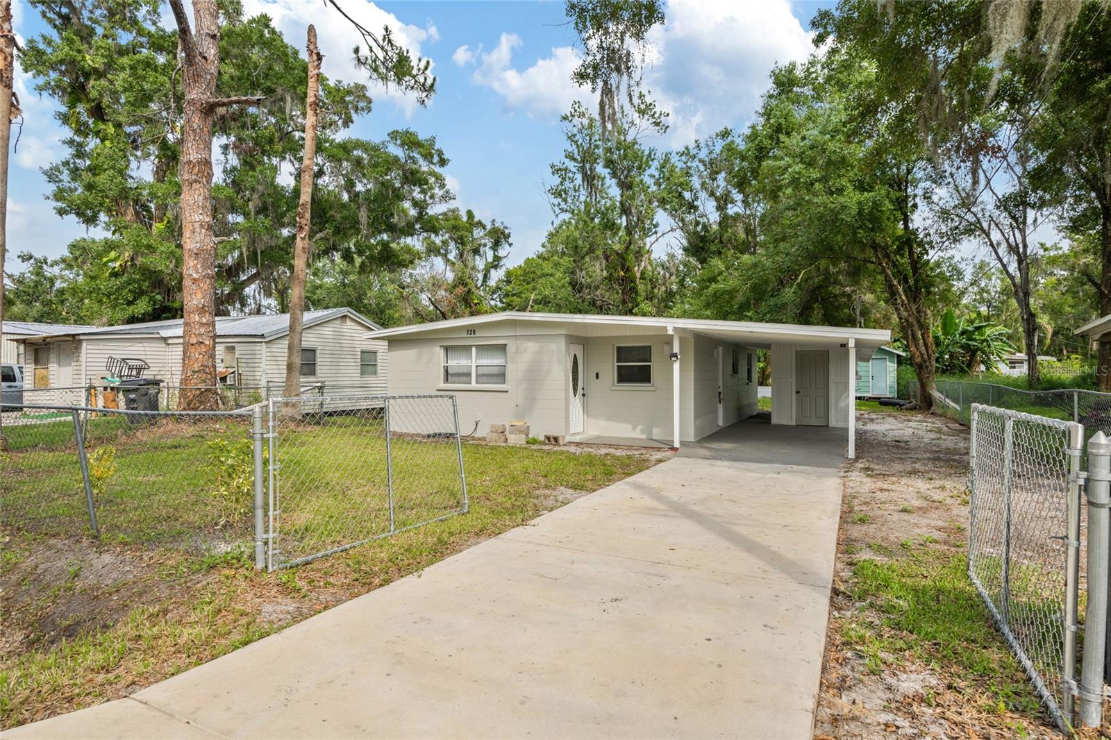 Image 3 of 25 For 728 Trenton Road
