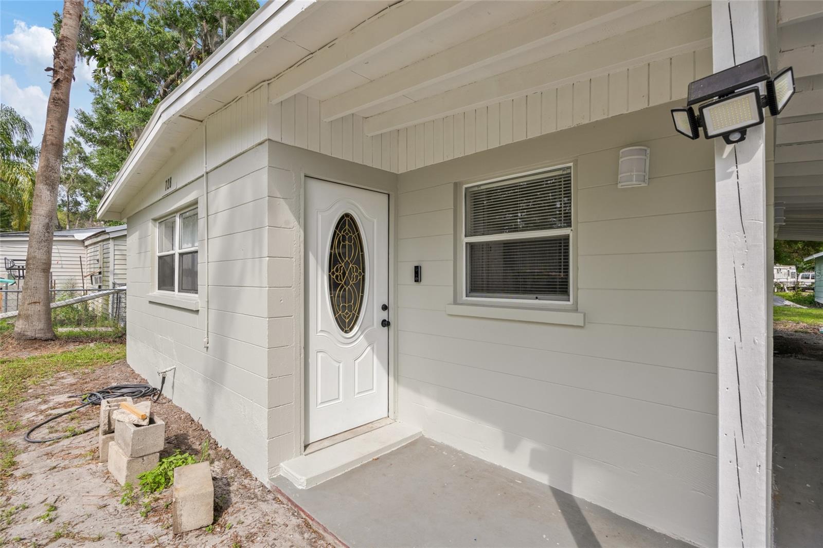 Image 4 of 25 For 728 Trenton Road