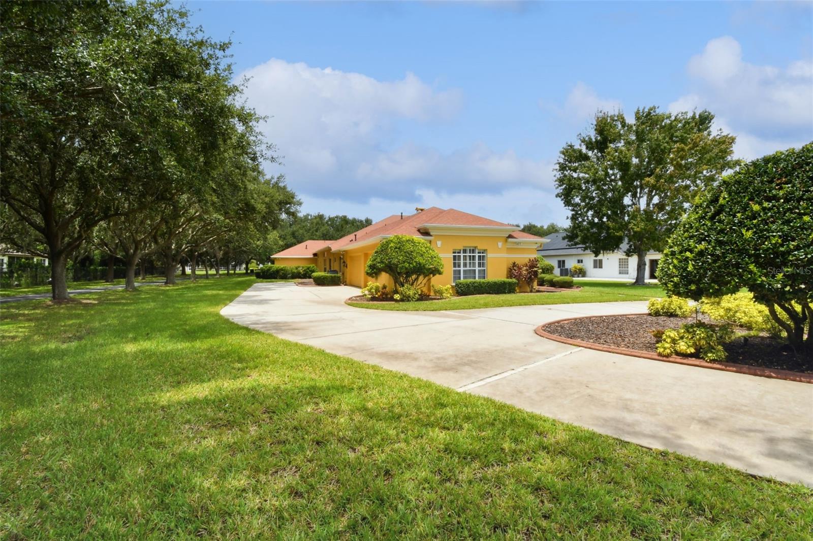 Image 4 of 98 For 5517 Keeler Oak Street