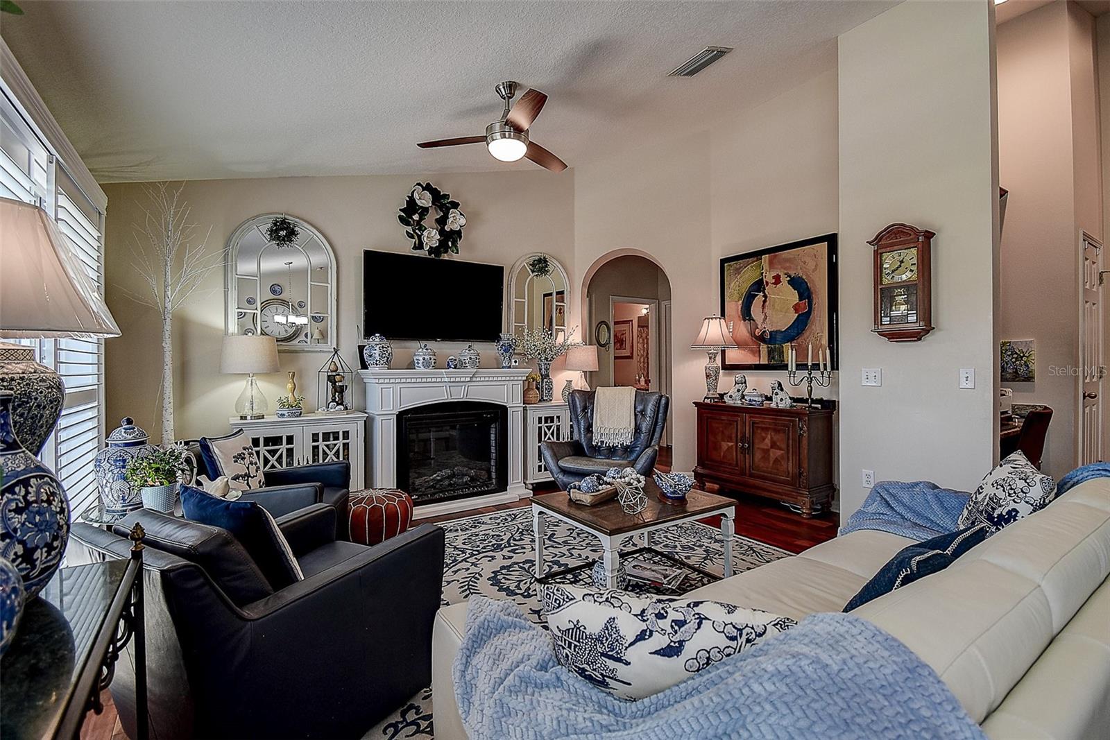 Image 4 of 29 For 8447 Shallow Creek Court