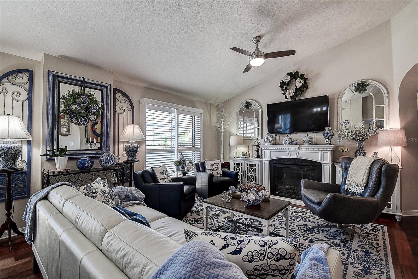 Image 7 of 29 For 8447 Shallow Creek Court