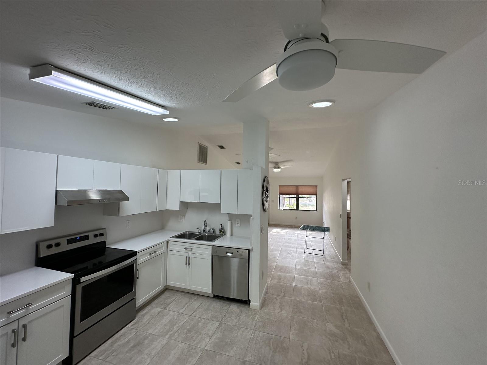 Image 20 of 41 For 6818 Himes Avenue