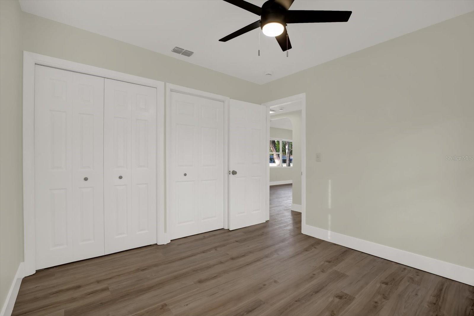 Image 14 of 19 For 1352 Parkwood Street