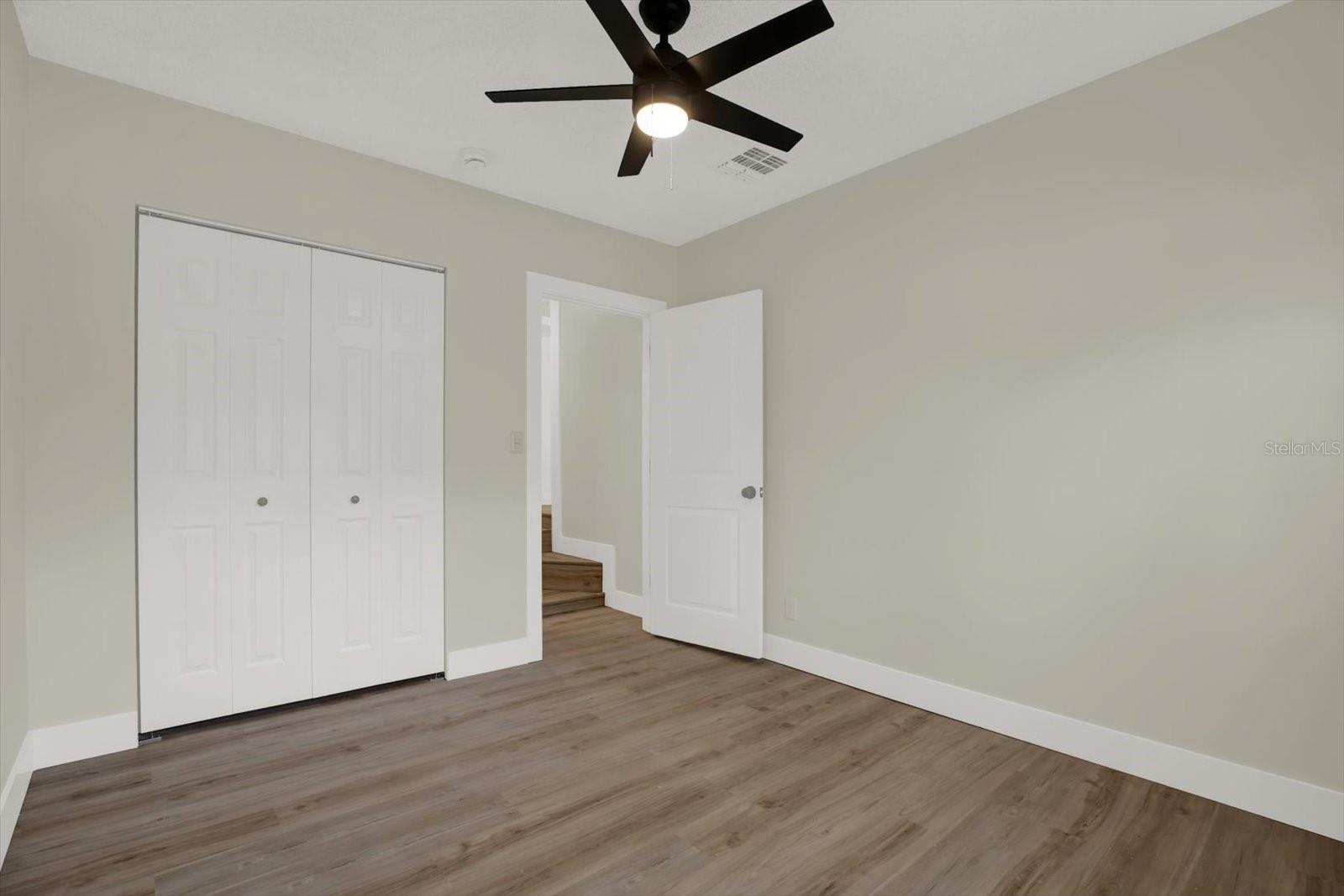 Image 17 of 19 For 1352 Parkwood Street