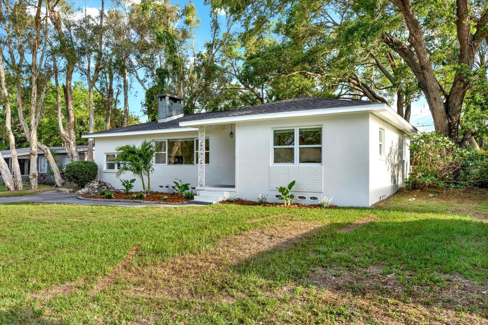 Image 2 of 19 For 1352 Parkwood Street