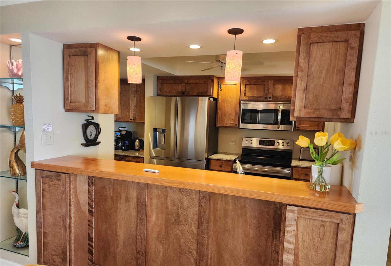 Image 12 of 27 For 450 S Gulfview Blvd  703