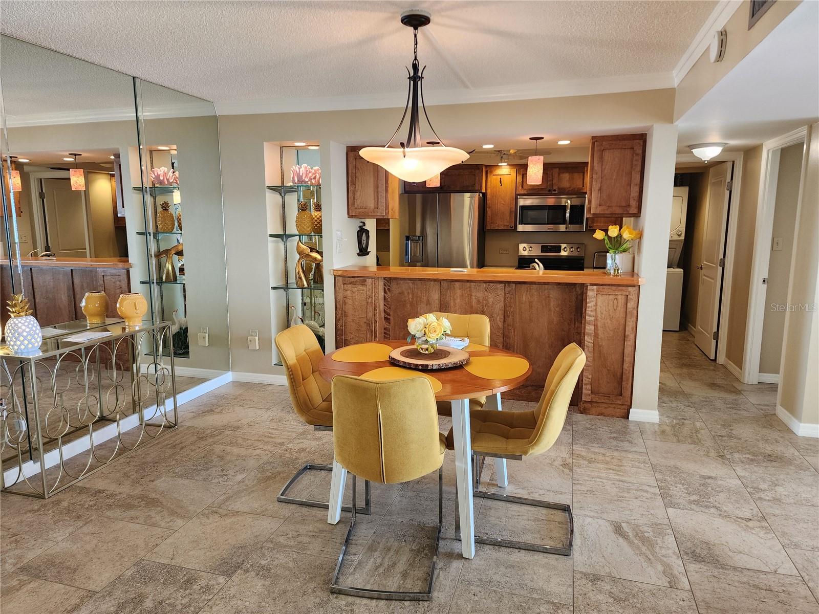 Image 16 of 27 For 450 S Gulfview Blvd  703