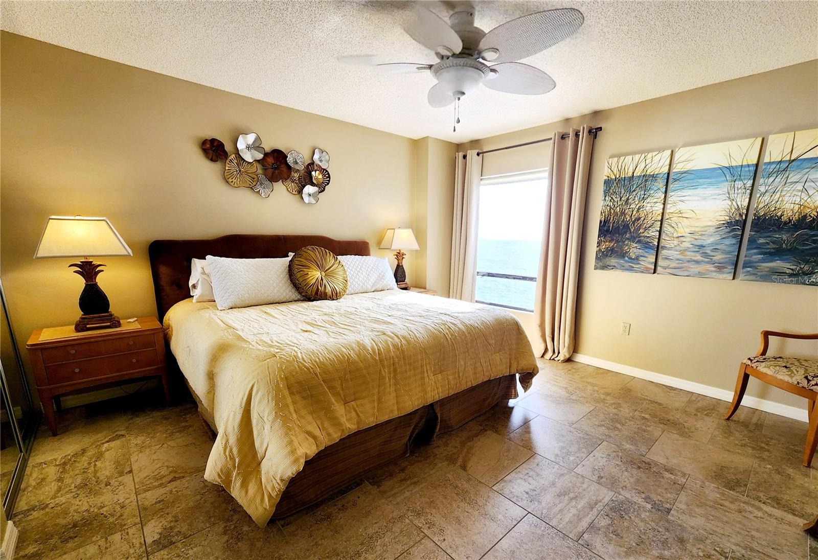 Image 18 of 27 For 450 S Gulfview Blvd  703
