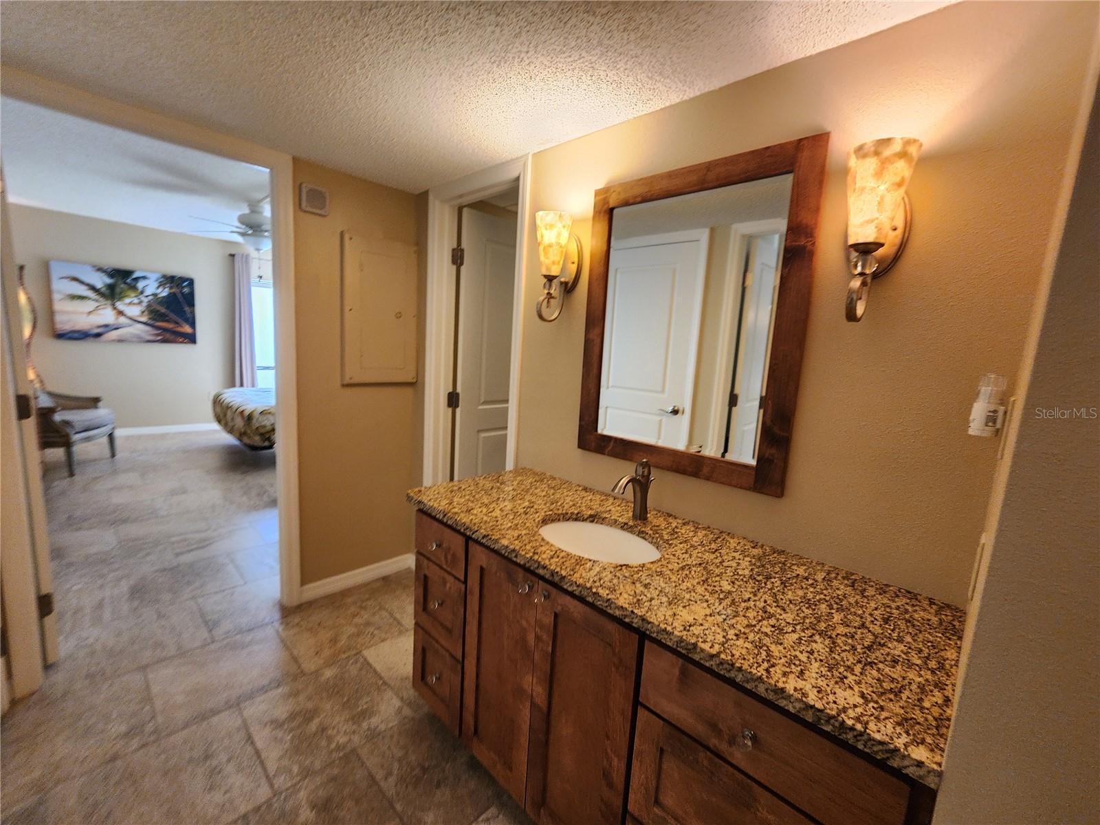 Image 22 of 27 For 450 S Gulfview Blvd  703