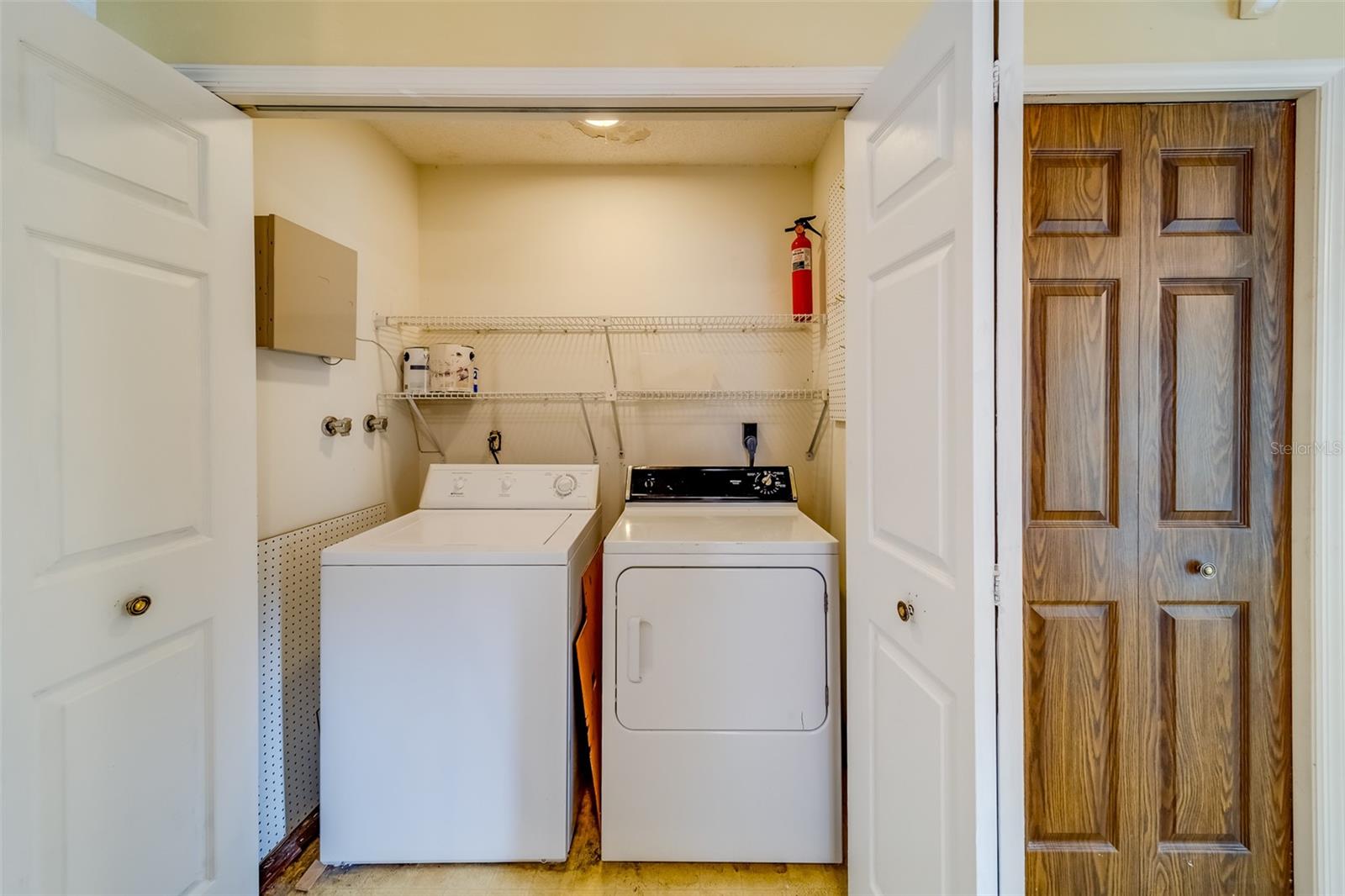 Image 11 of 21 For 1249 Abbey Crescent Lane