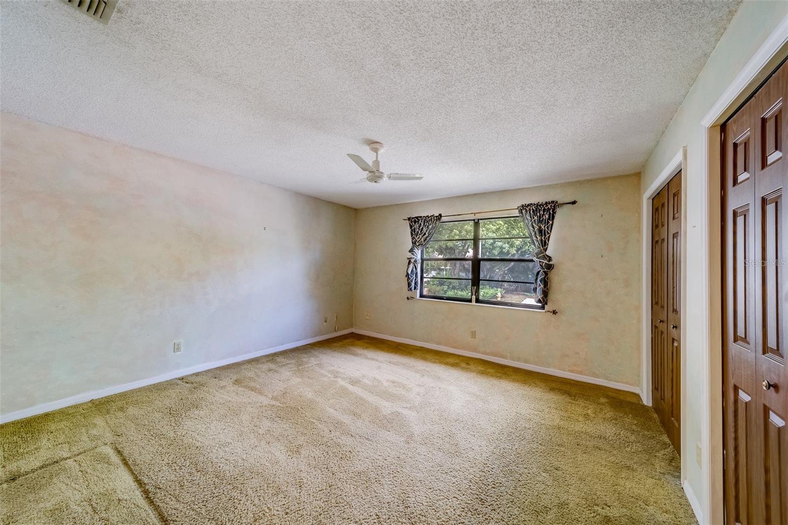 Image 8 of 21 For 1249 Abbey Crescent Lane