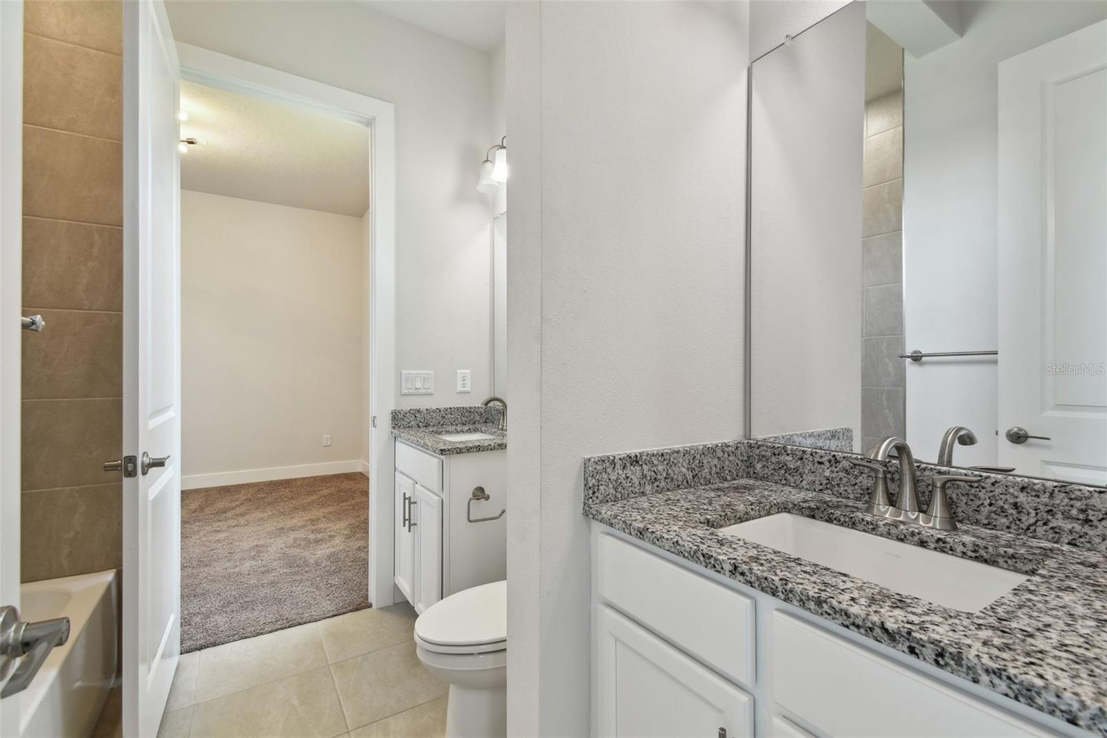 Image 33 of 68 For 8421 Ivy Stark Boulevard