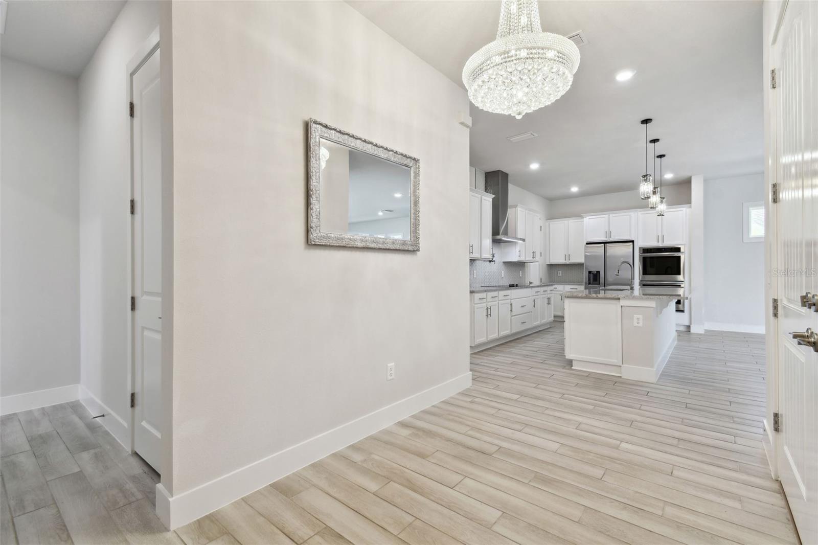 Image 6 of 68 For 8421 Ivy Stark Boulevard