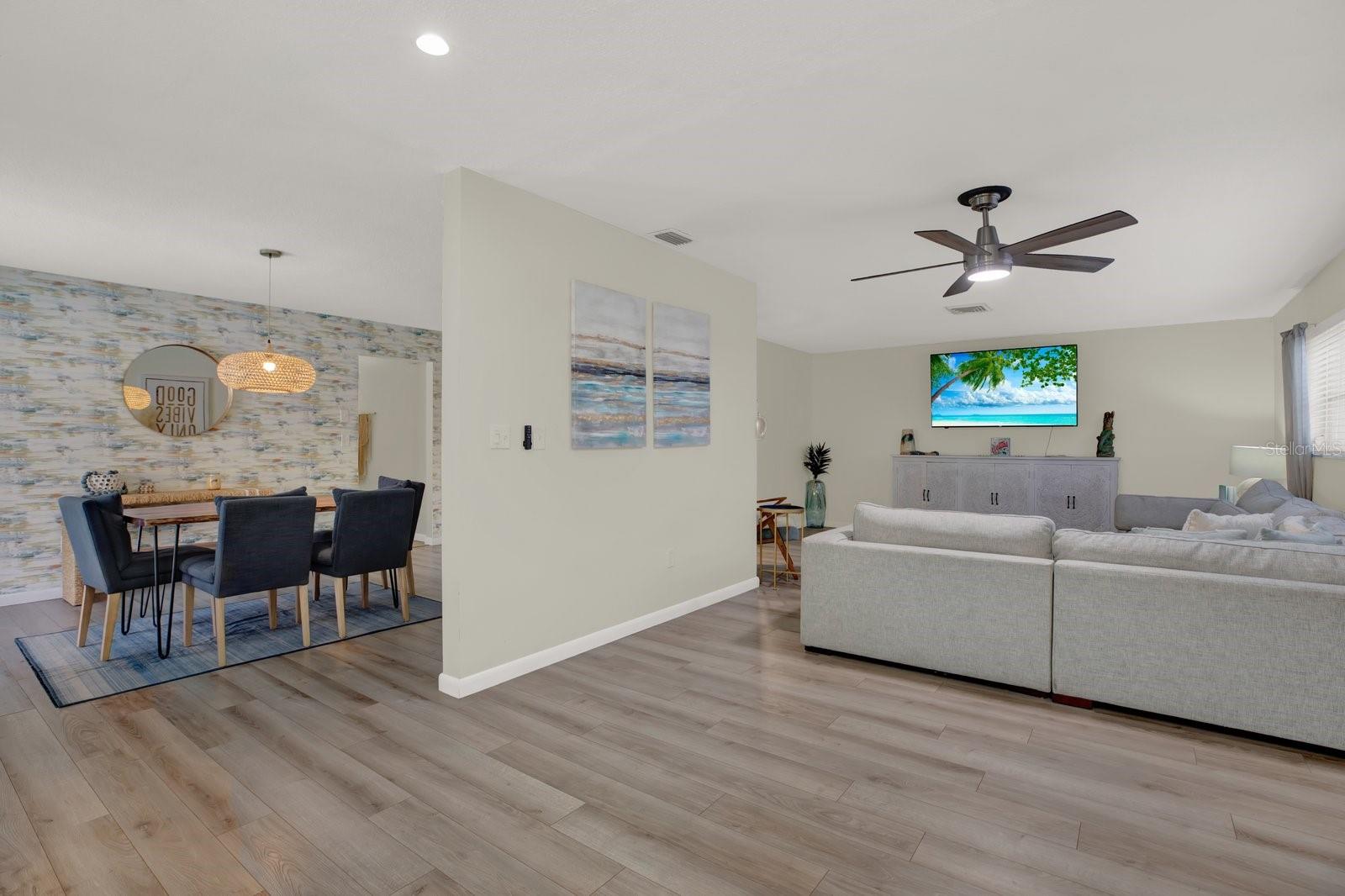 Image 10 of 42 For 8253 137th Lane