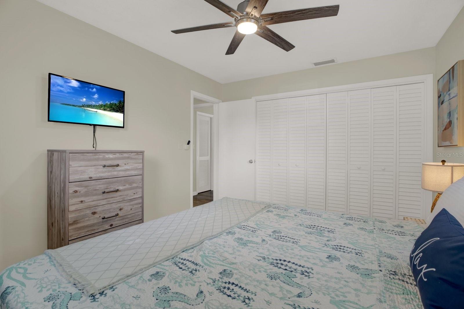 Image 21 of 42 For 8253 137th Lane