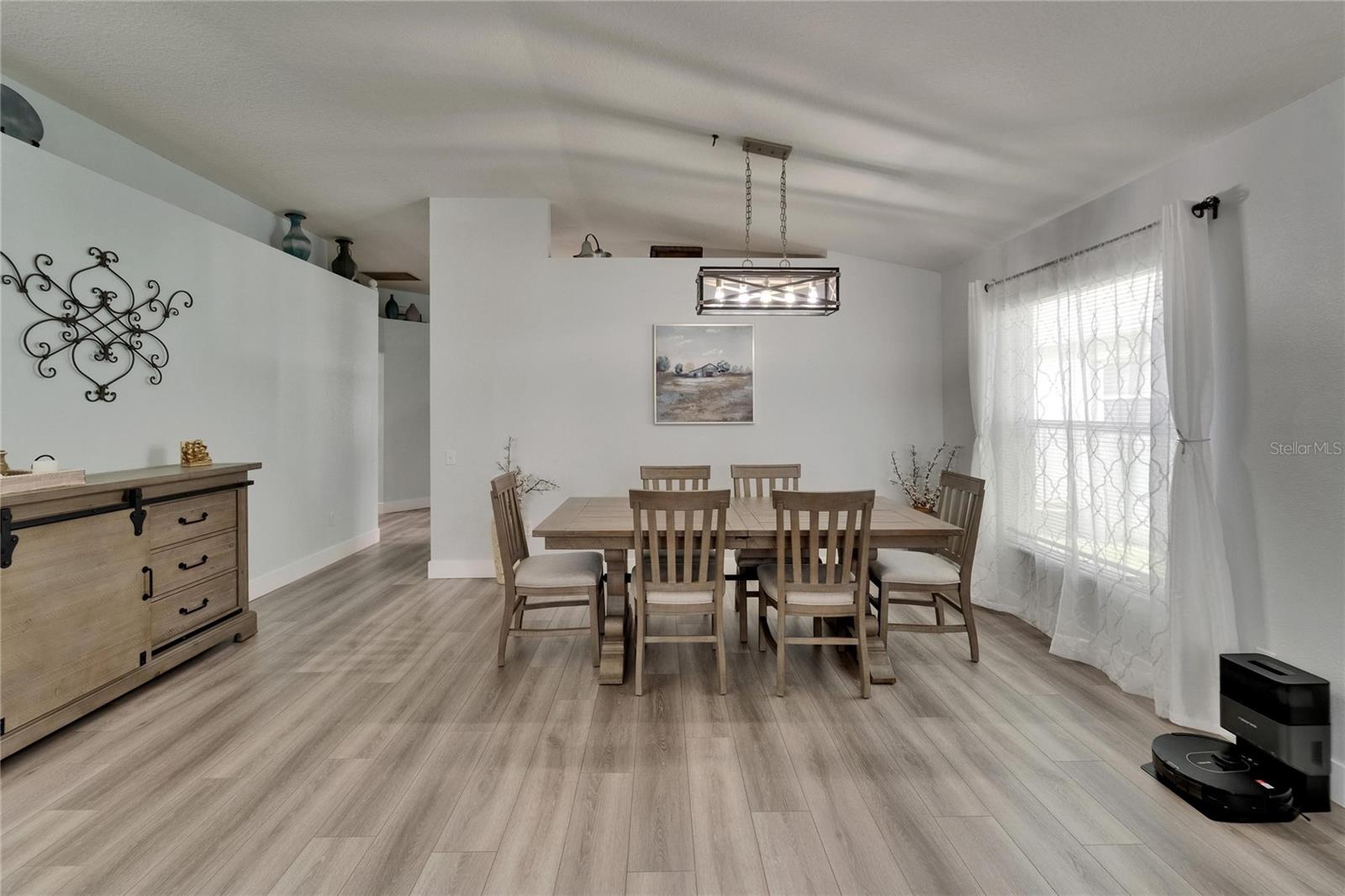 Image 12 of 59 For 10449 Hunters Haven Boulevard