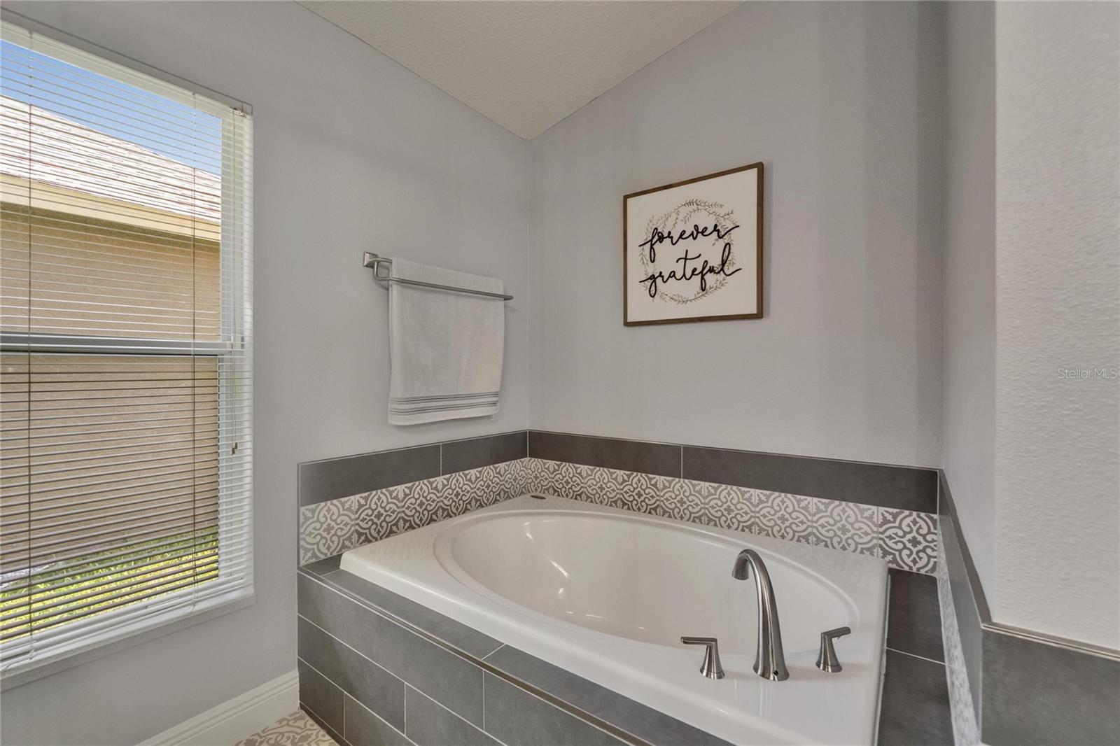 Image 30 of 59 For 10449 Hunters Haven Boulevard