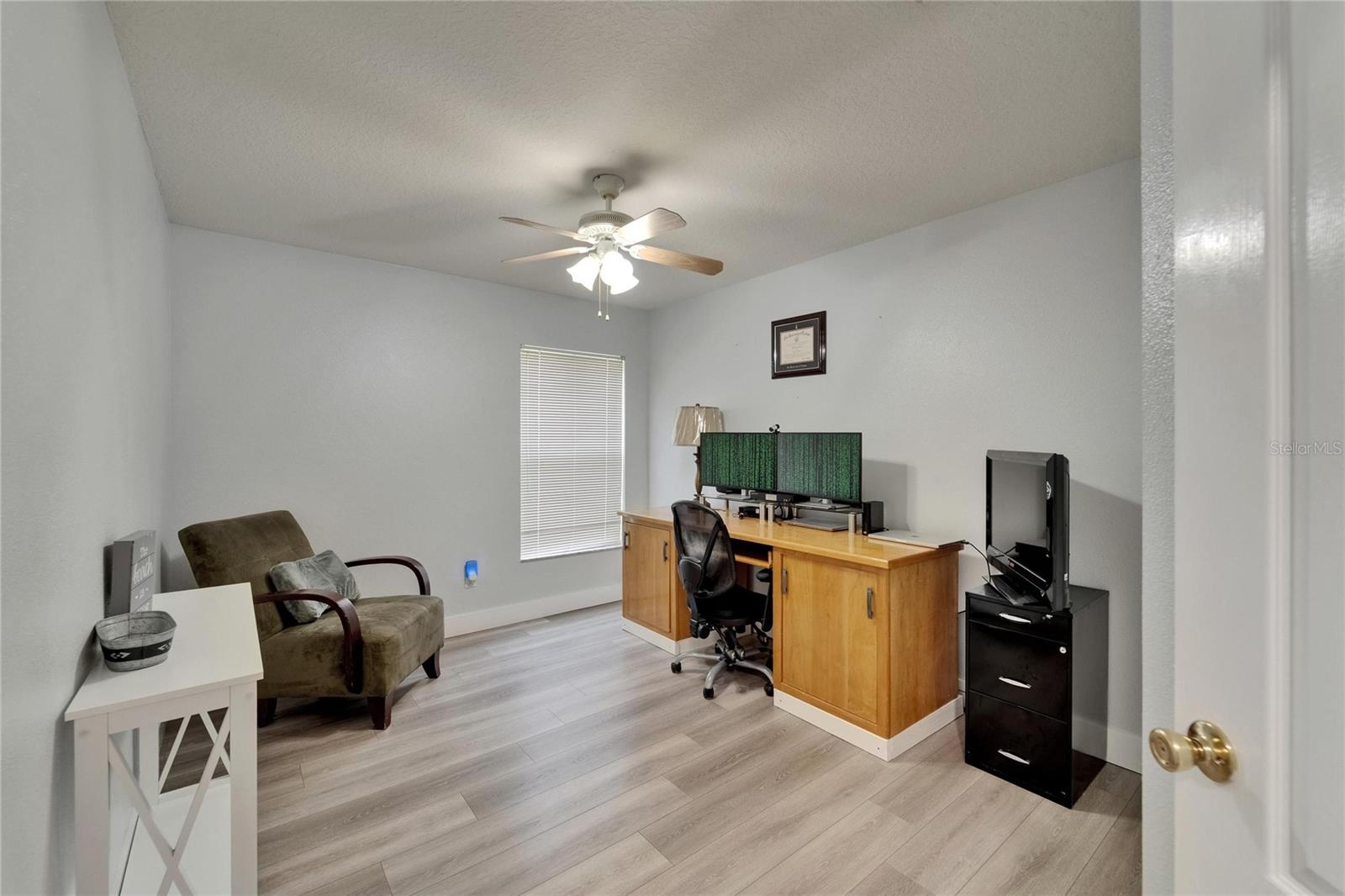 Image 36 of 59 For 10449 Hunters Haven Boulevard