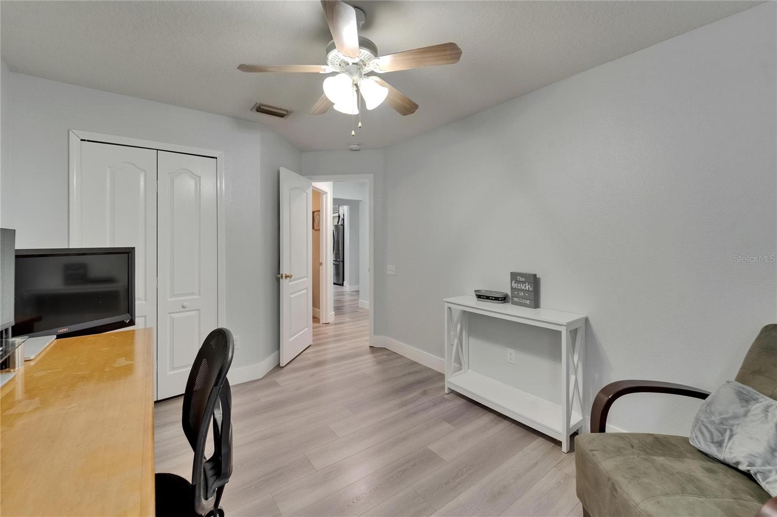 Image 38 of 59 For 10449 Hunters Haven Boulevard