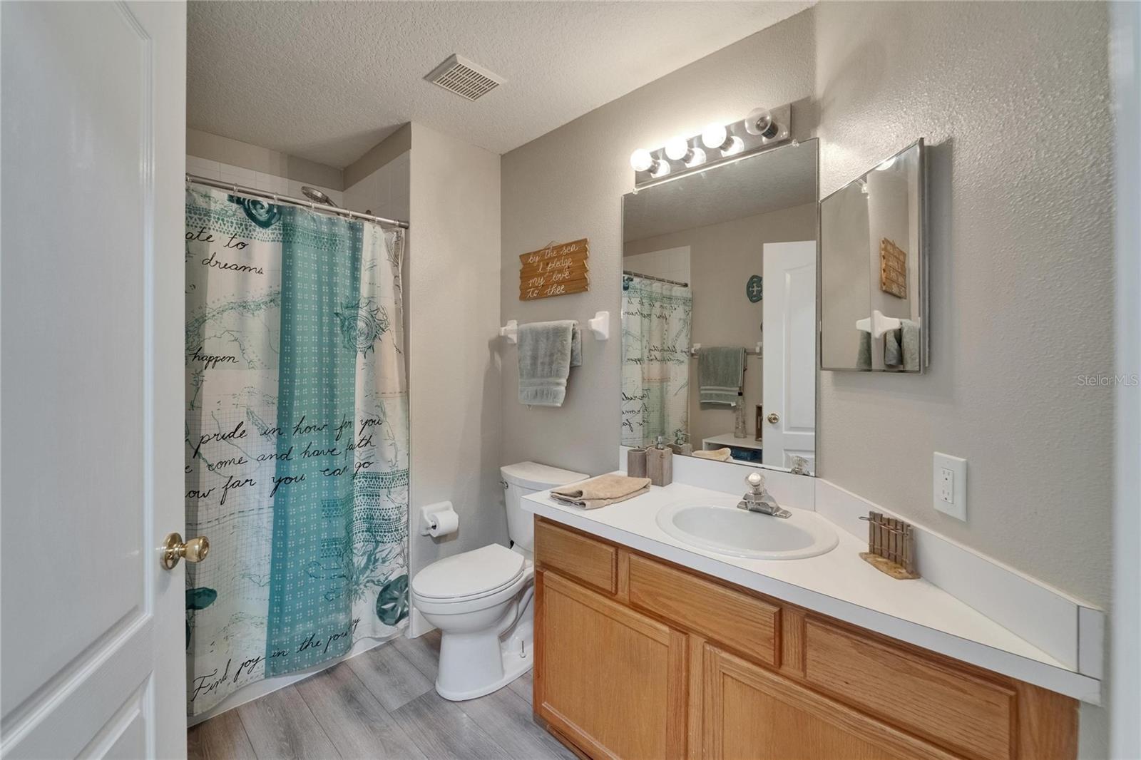 Image 40 of 59 For 10449 Hunters Haven Boulevard