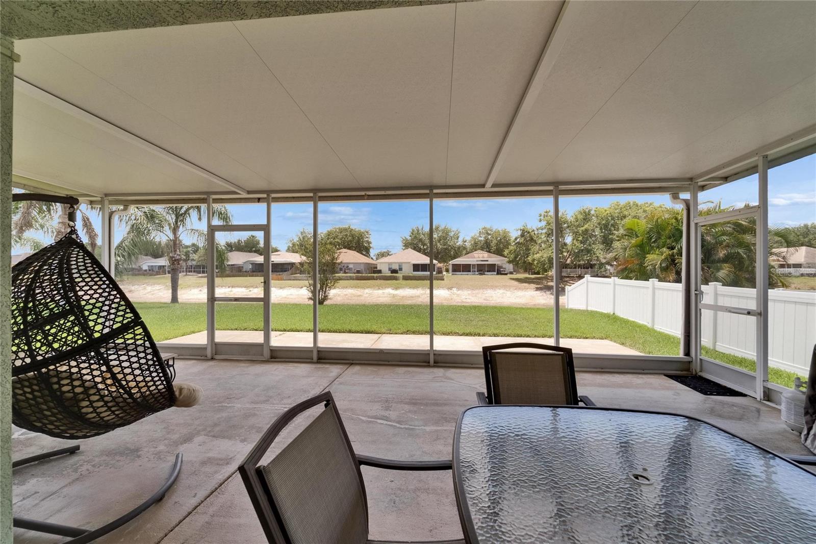 Image 42 of 59 For 10449 Hunters Haven Boulevard