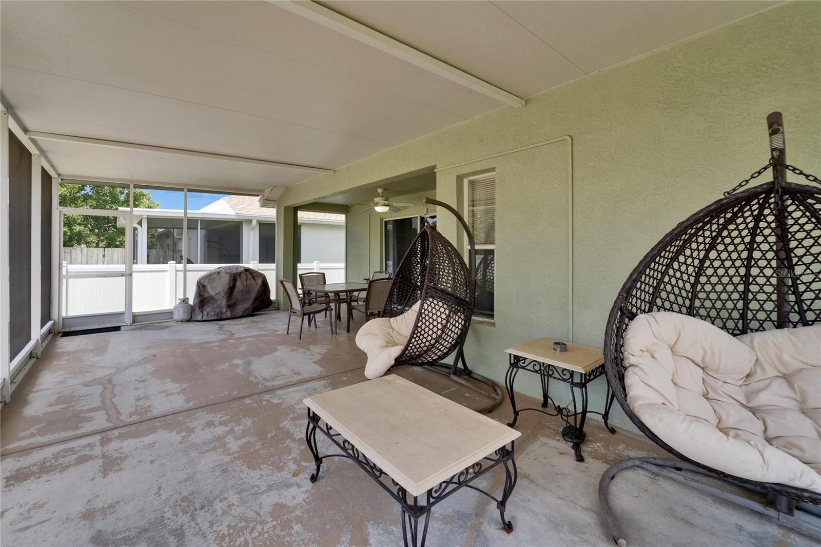 Image 44 of 59 For 10449 Hunters Haven Boulevard