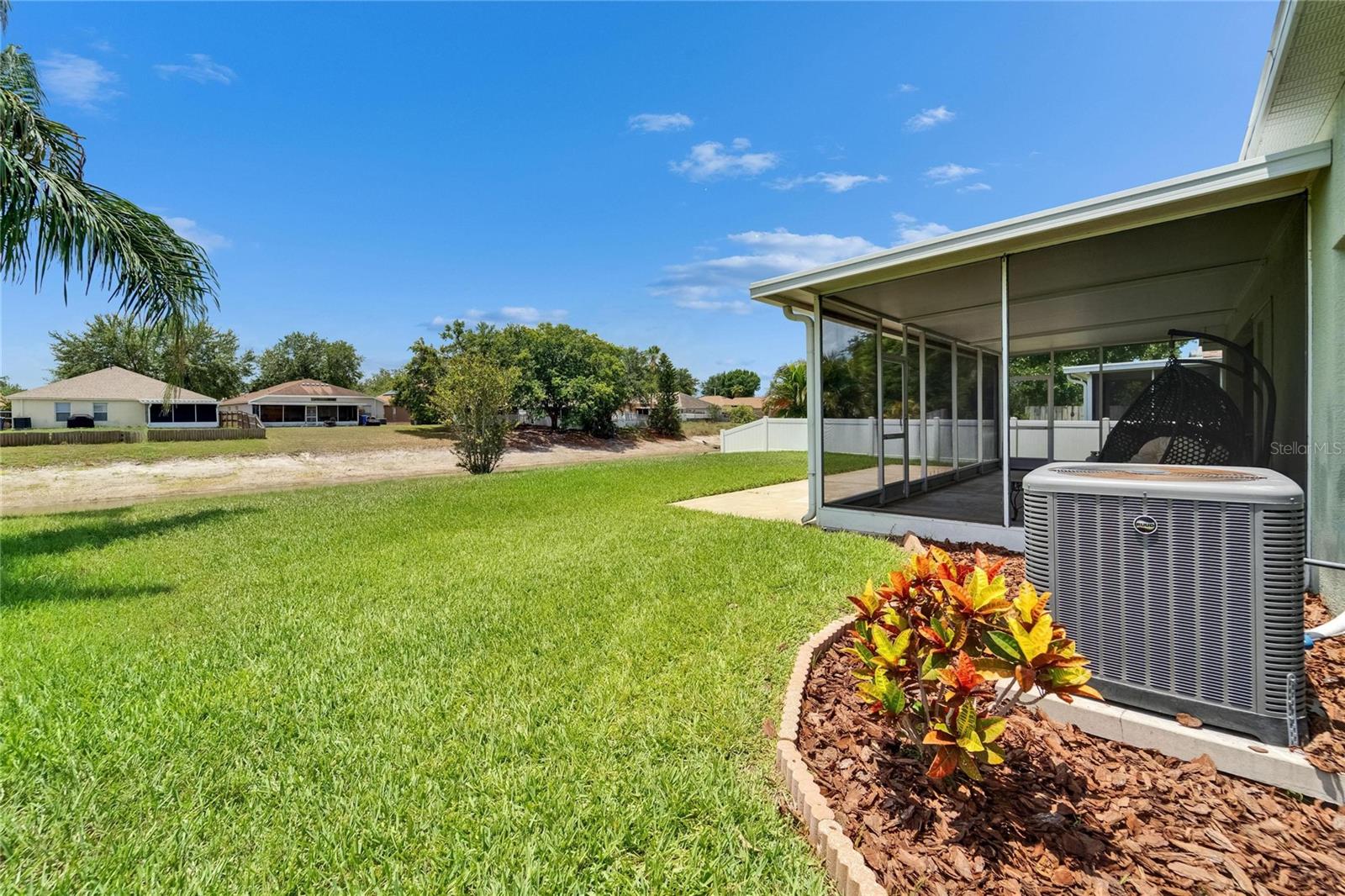 Image 45 of 59 For 10449 Hunters Haven Boulevard