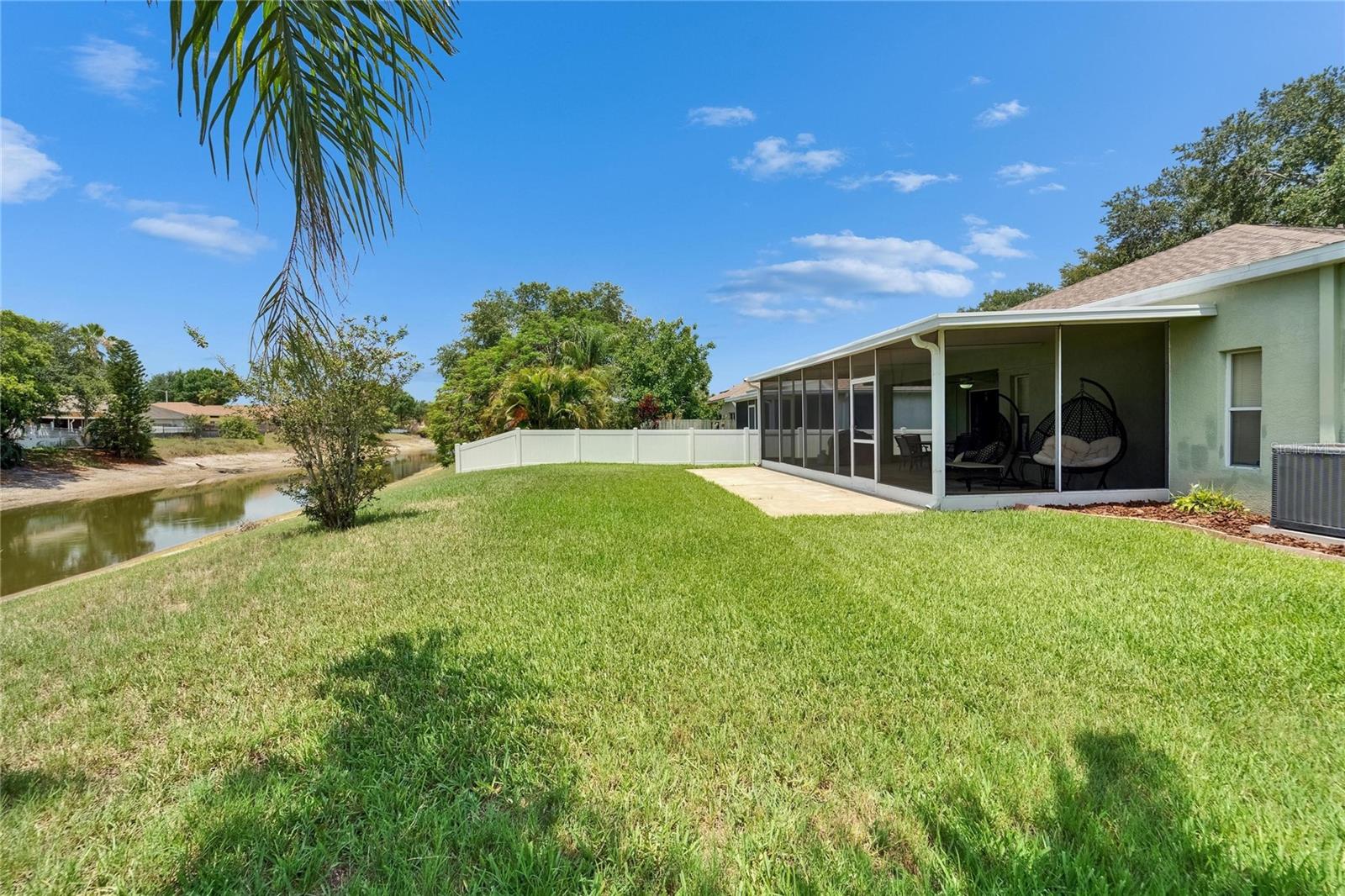 Image 46 of 59 For 10449 Hunters Haven Boulevard