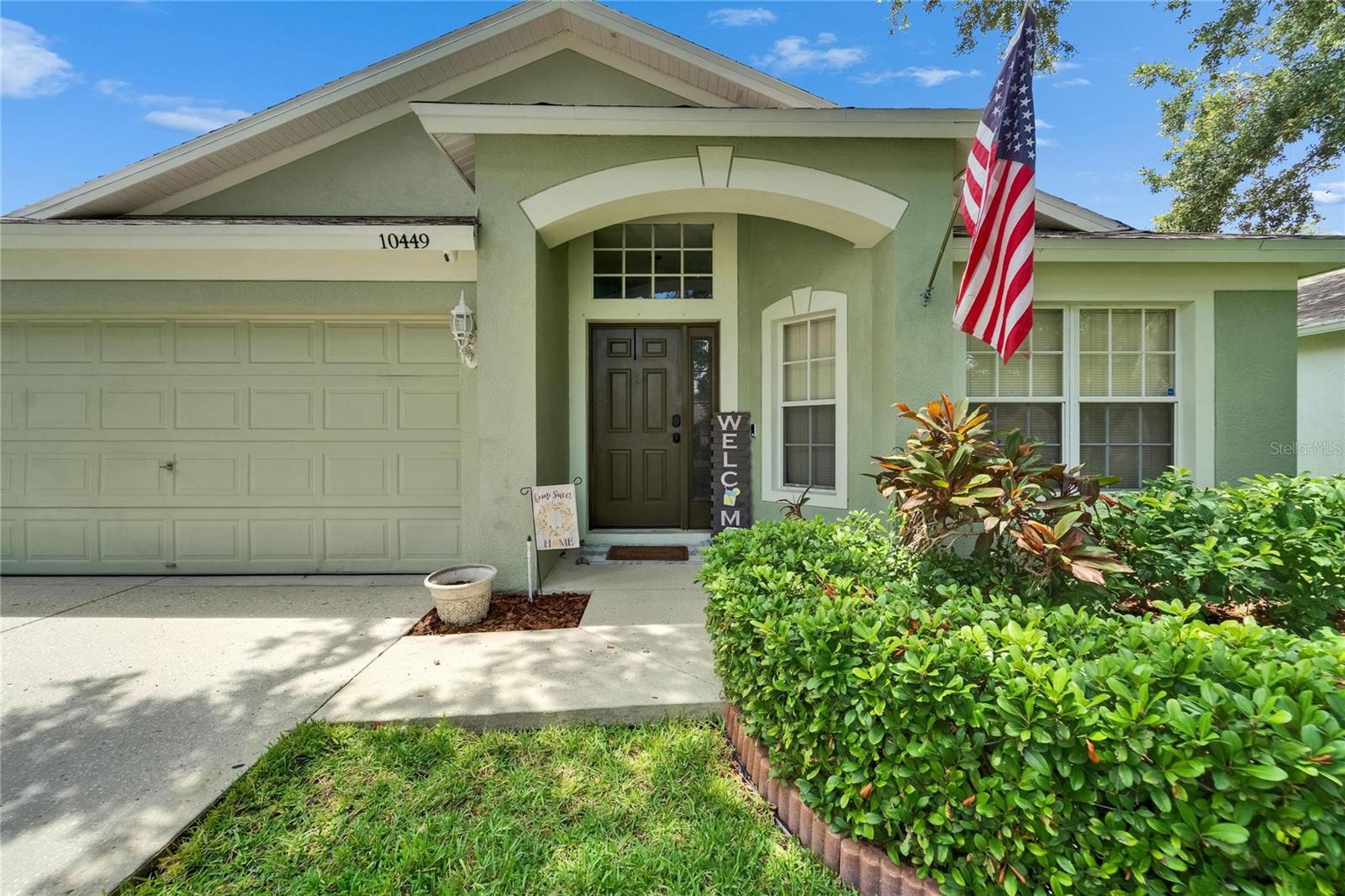 Image 5 of 59 For 10449 Hunters Haven Boulevard