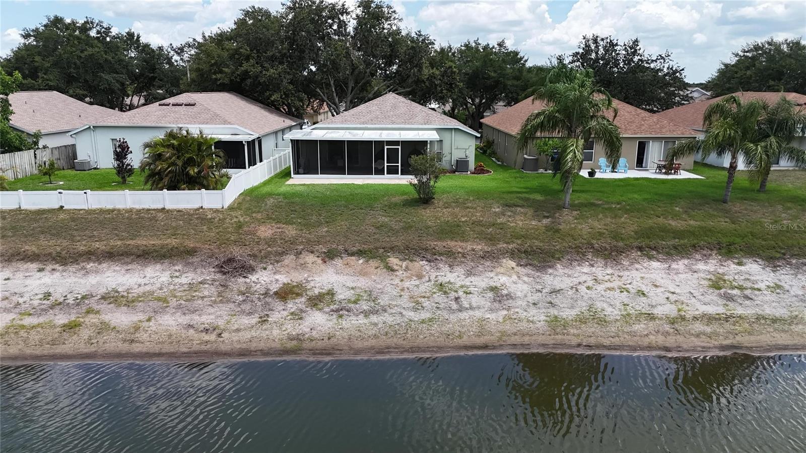 Image 7 of 59 For 10449 Hunters Haven Boulevard
