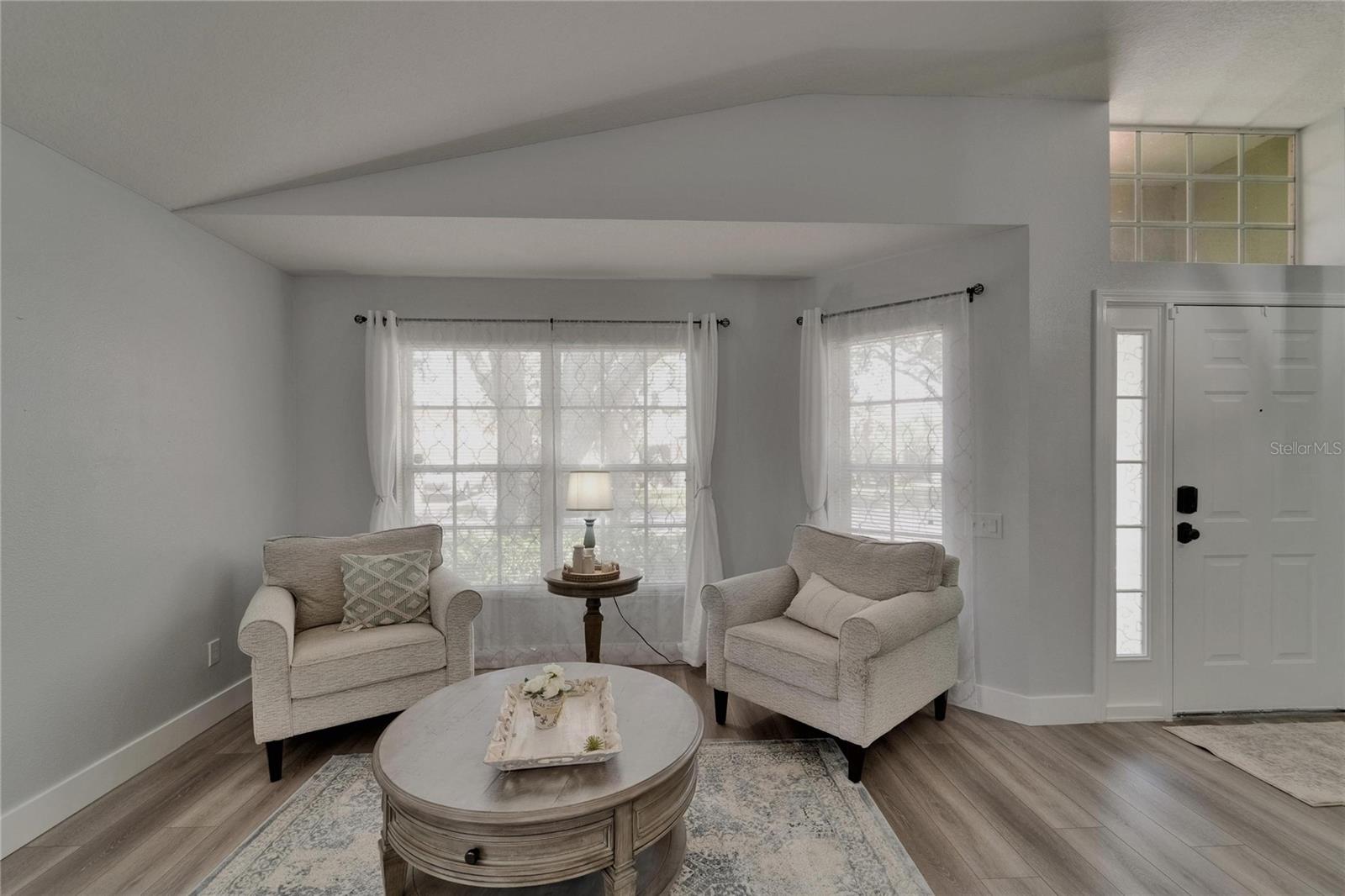 Image 8 of 59 For 10449 Hunters Haven Boulevard