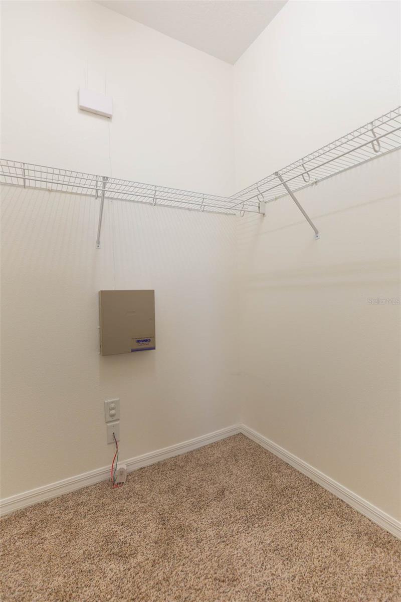 Image 13 of 27 For 17843 Cunningham Court