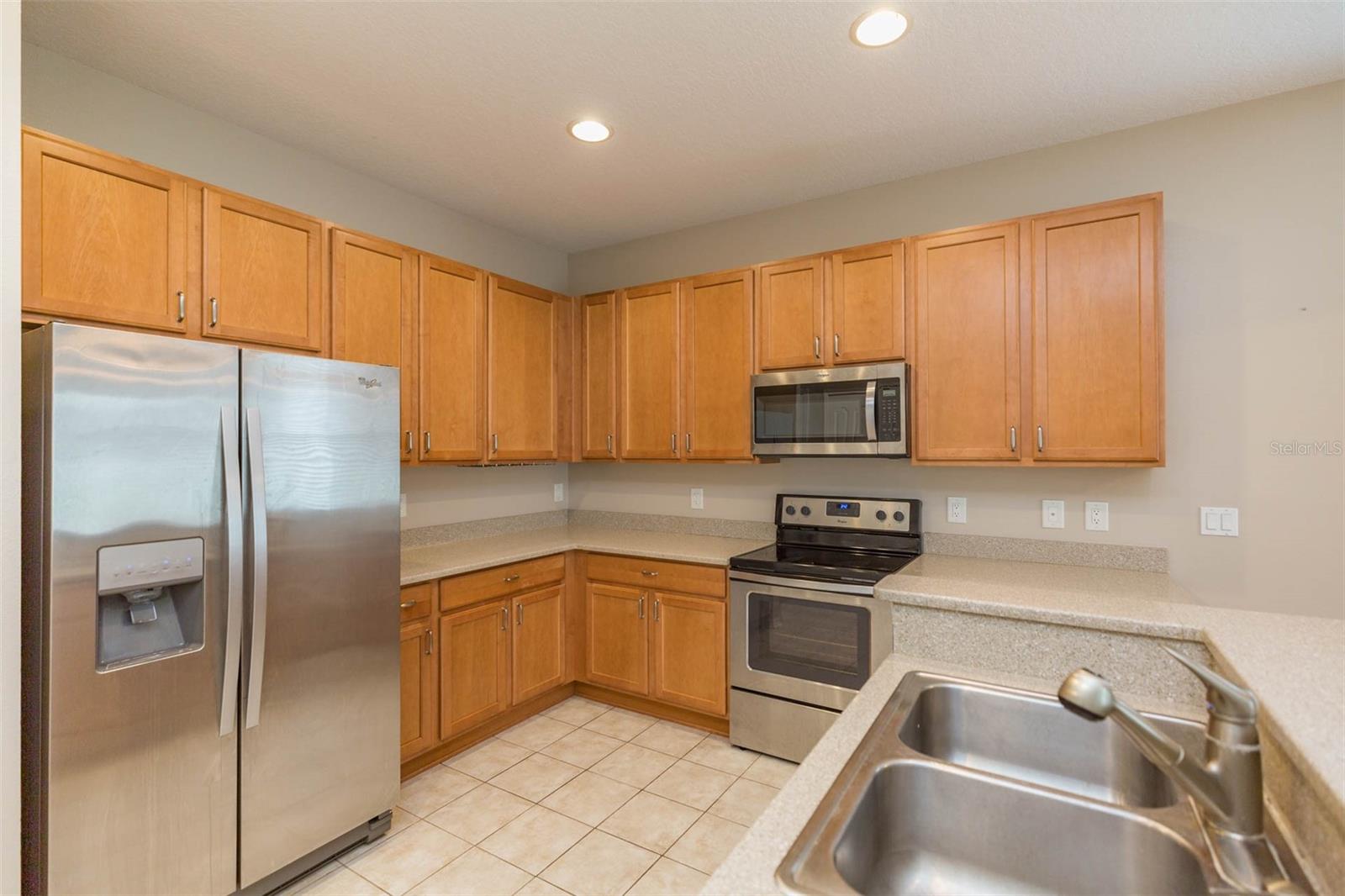 Image 6 of 27 For 17843 Cunningham Court
