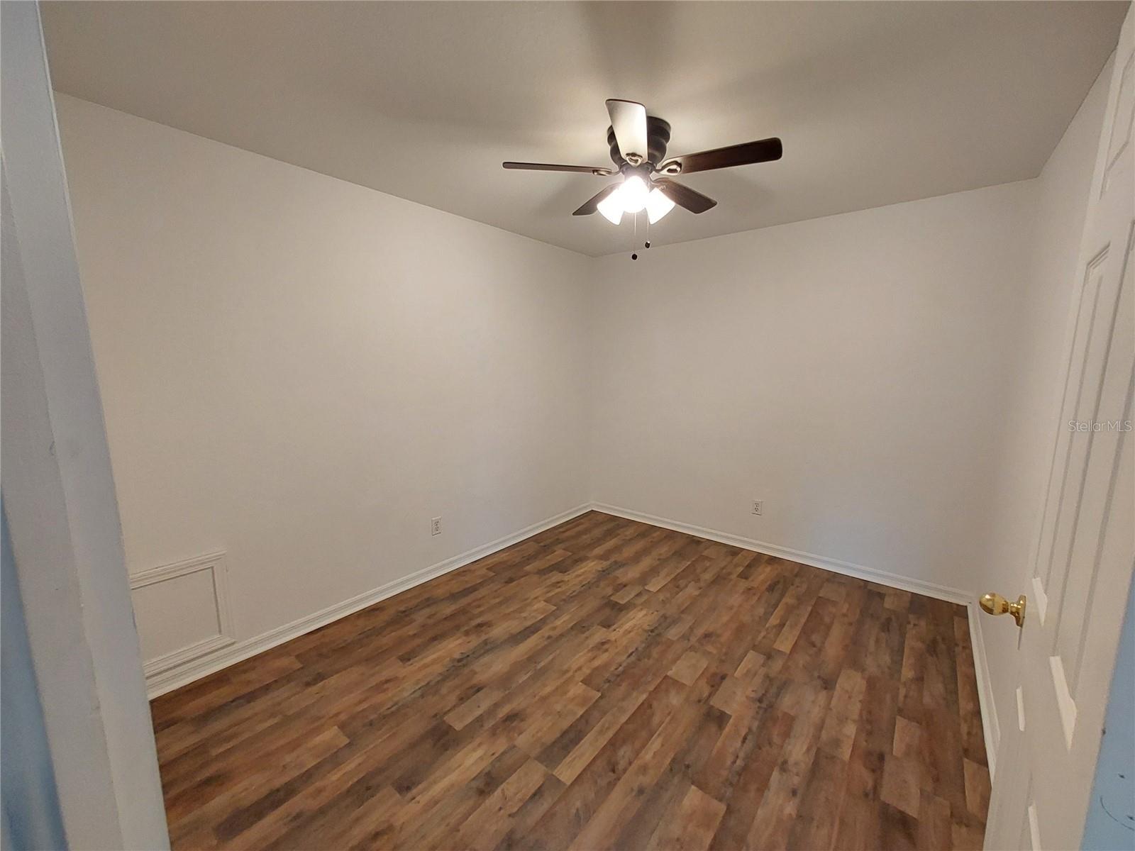 Image 12 of 28 For 557 Windermere Drive