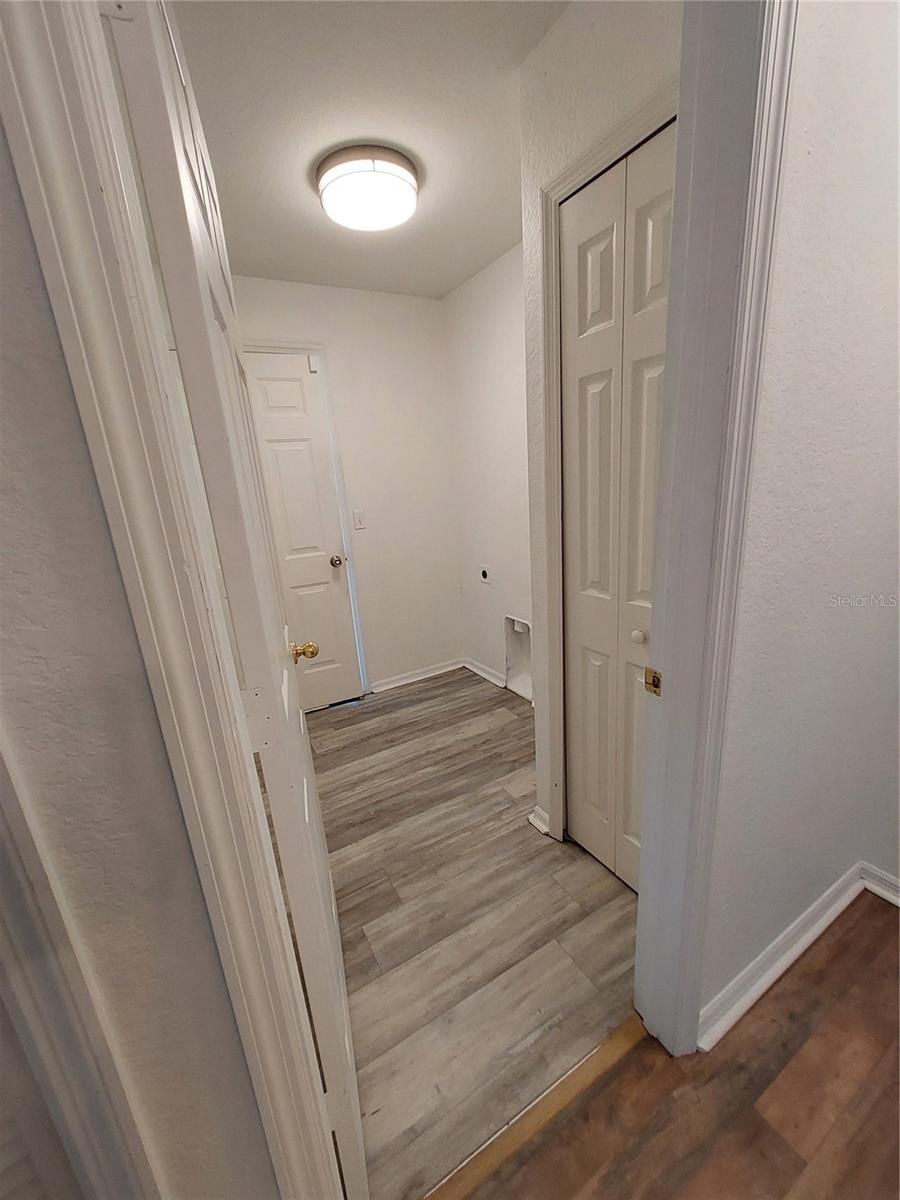 Image 22 of 28 For 557 Windermere Drive