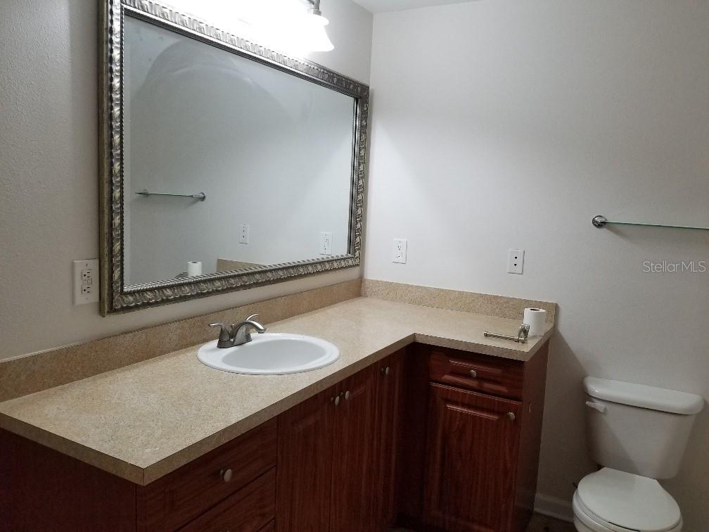 Image 4 of 8 For 5111 Bay Club Circle 5111