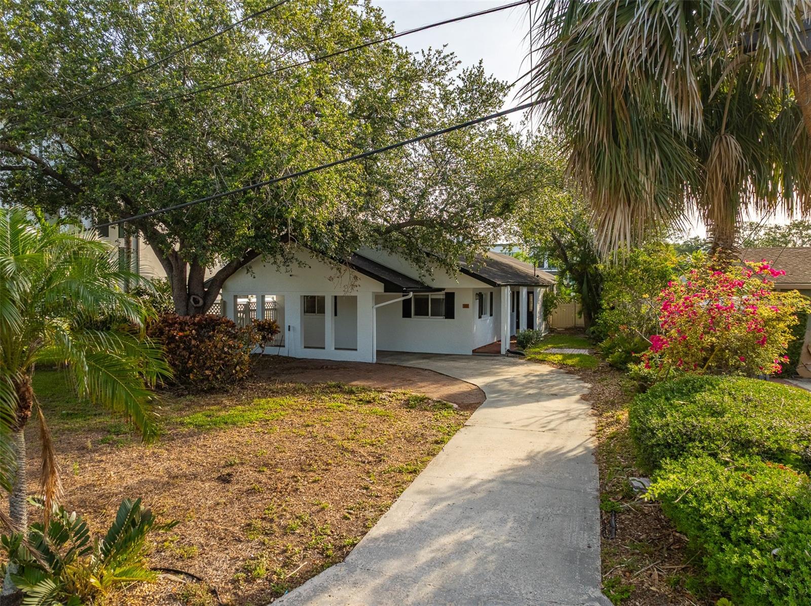 Listing photo id 0 for 593 Marmora Avenue