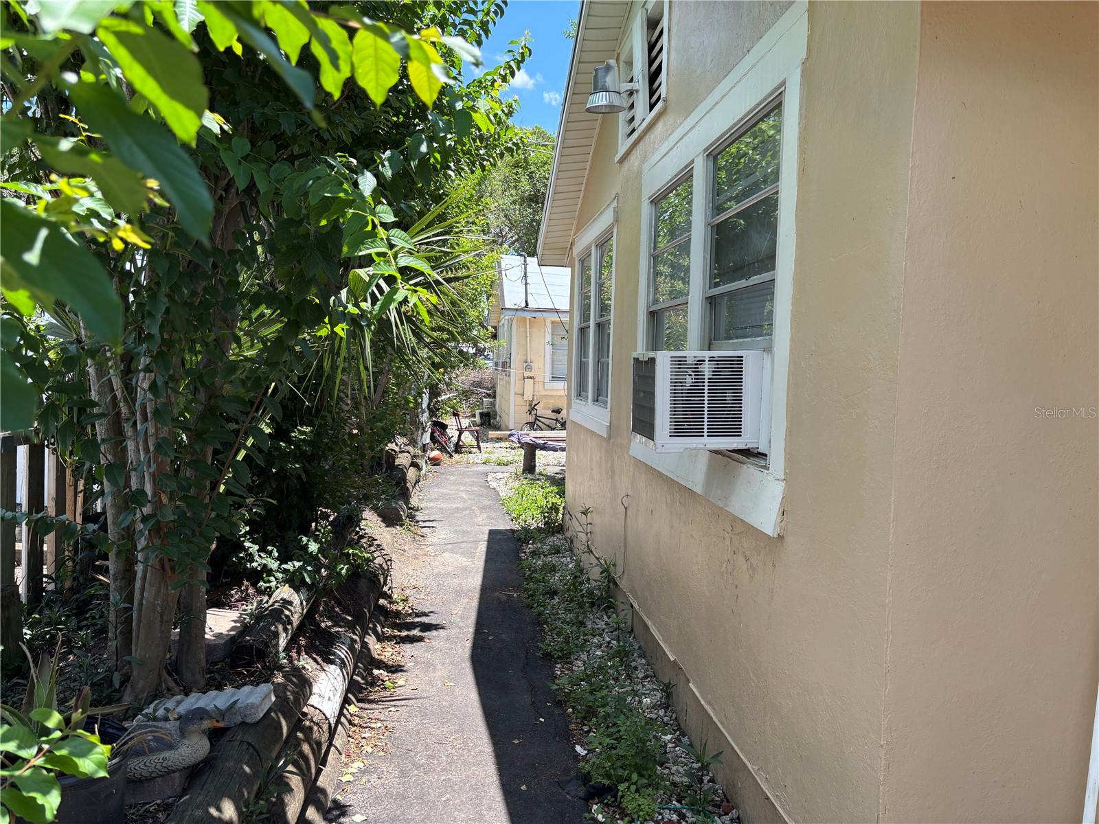 Image 12 of 21 For 4213 Cayuga Street