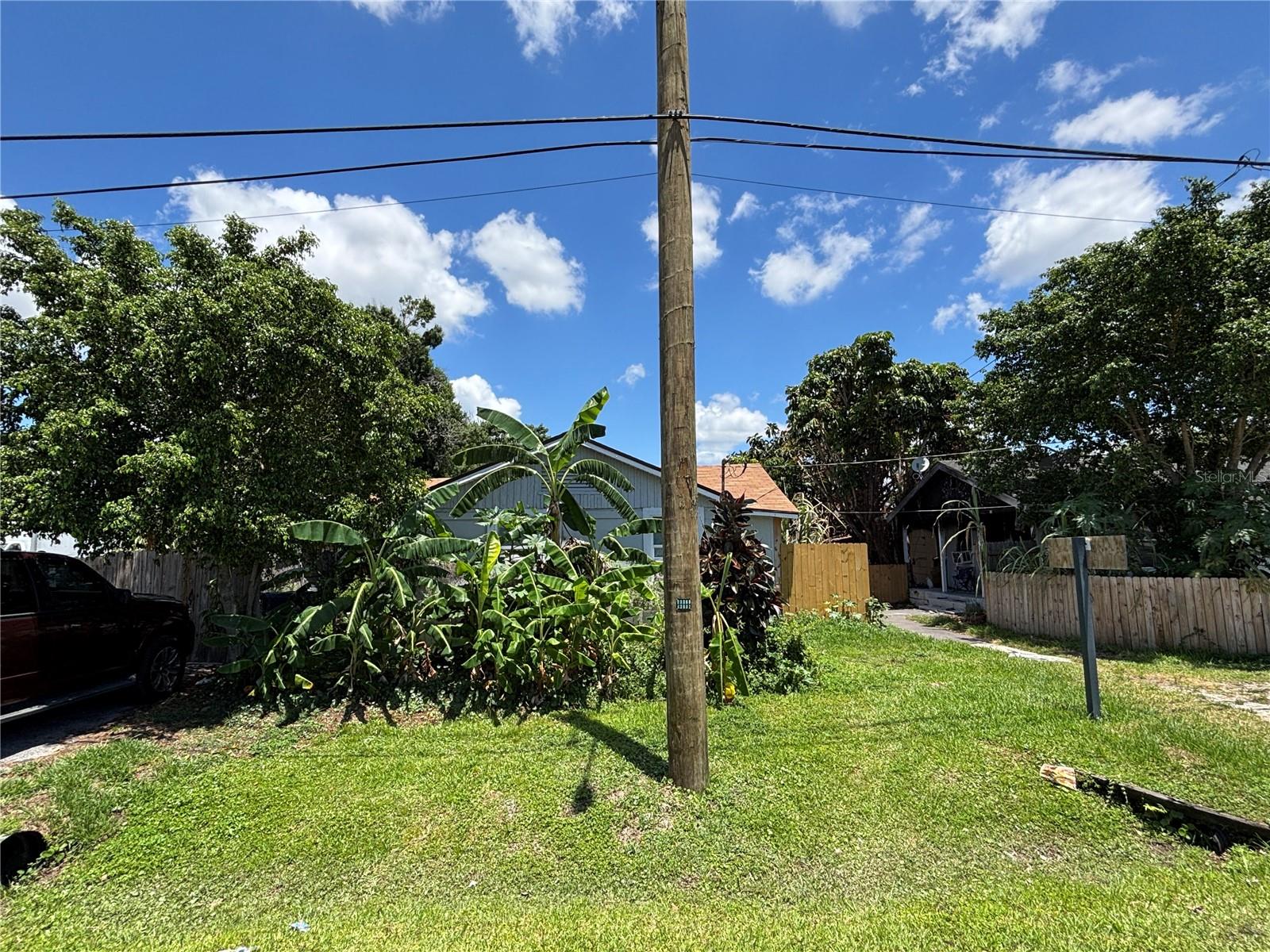 Image 17 of 21 For 4213 Cayuga Street