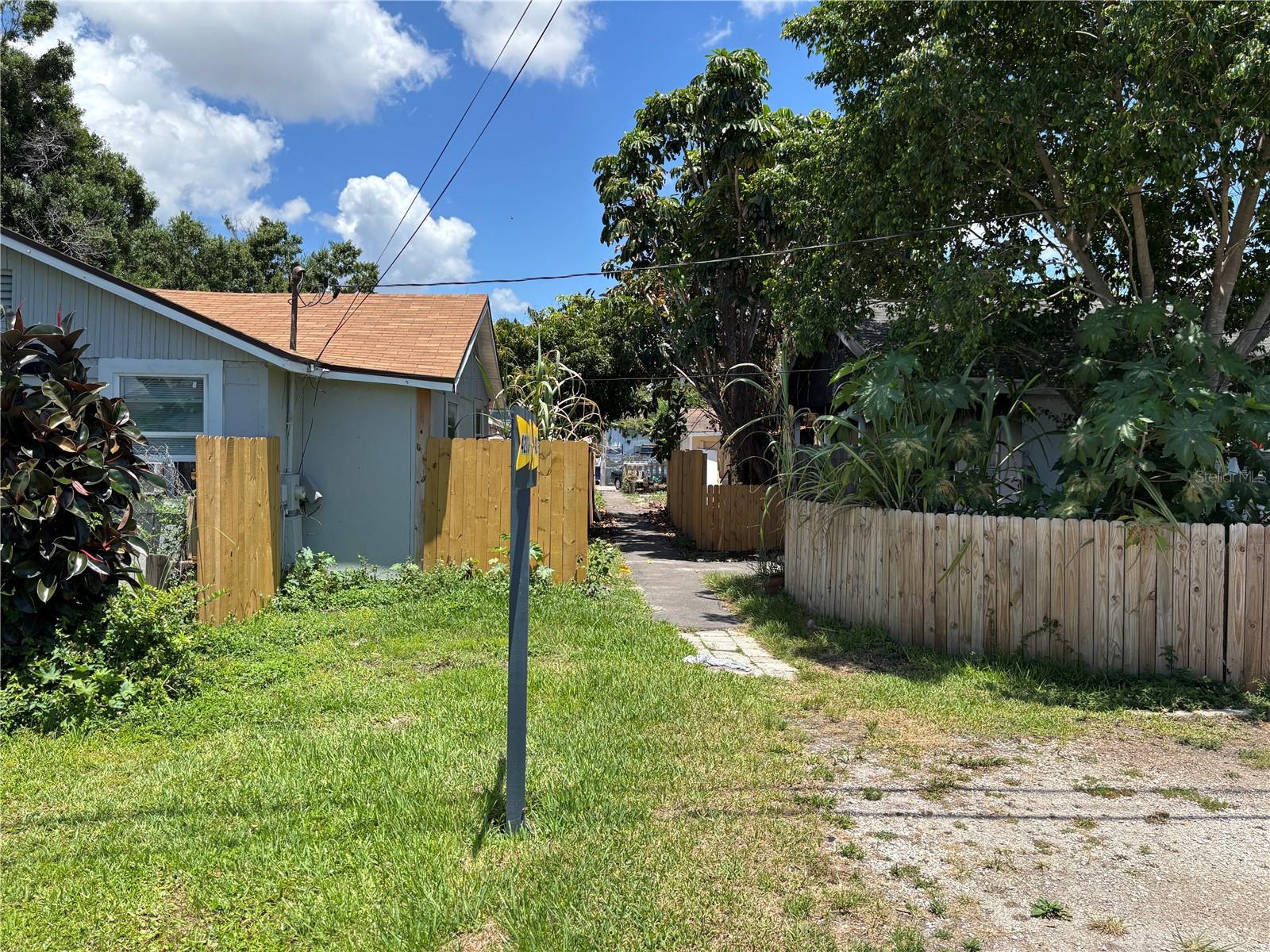 Image 20 of 21 For 4213 Cayuga Street