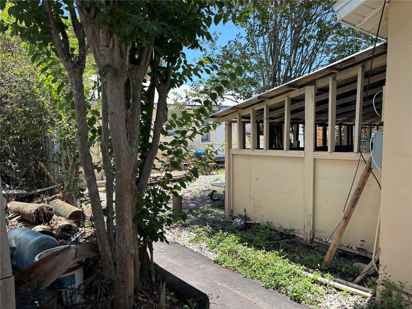 Image 3 of 21 For 4213 Cayuga Street