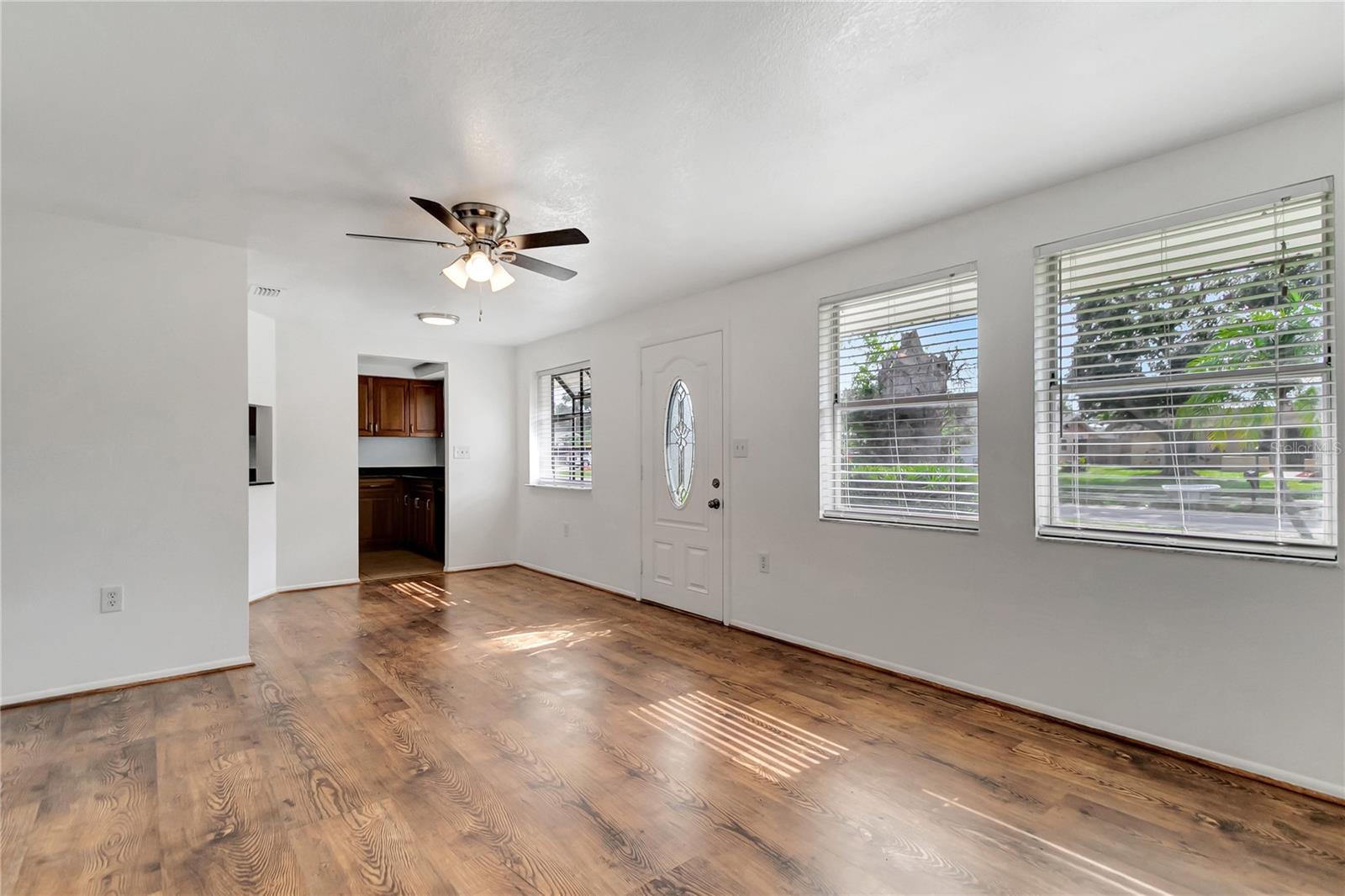Image 4 of 28 For 3929 Cochise Terrace