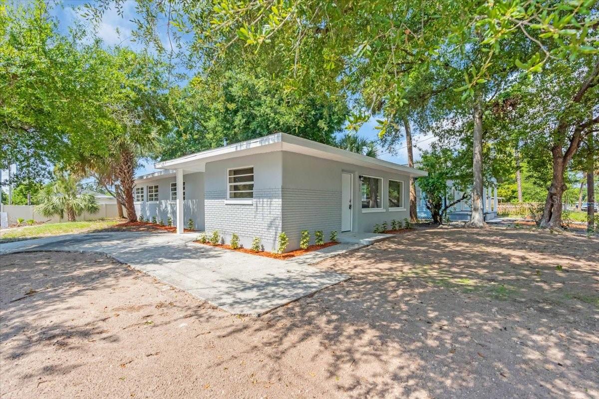 Image 4 of 40 For 2711 22nd Avenue