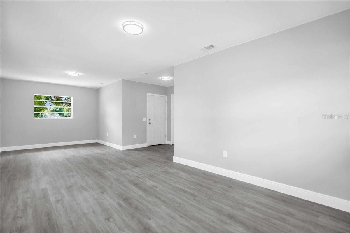 Image 9 of 40 For 2711 22nd Avenue