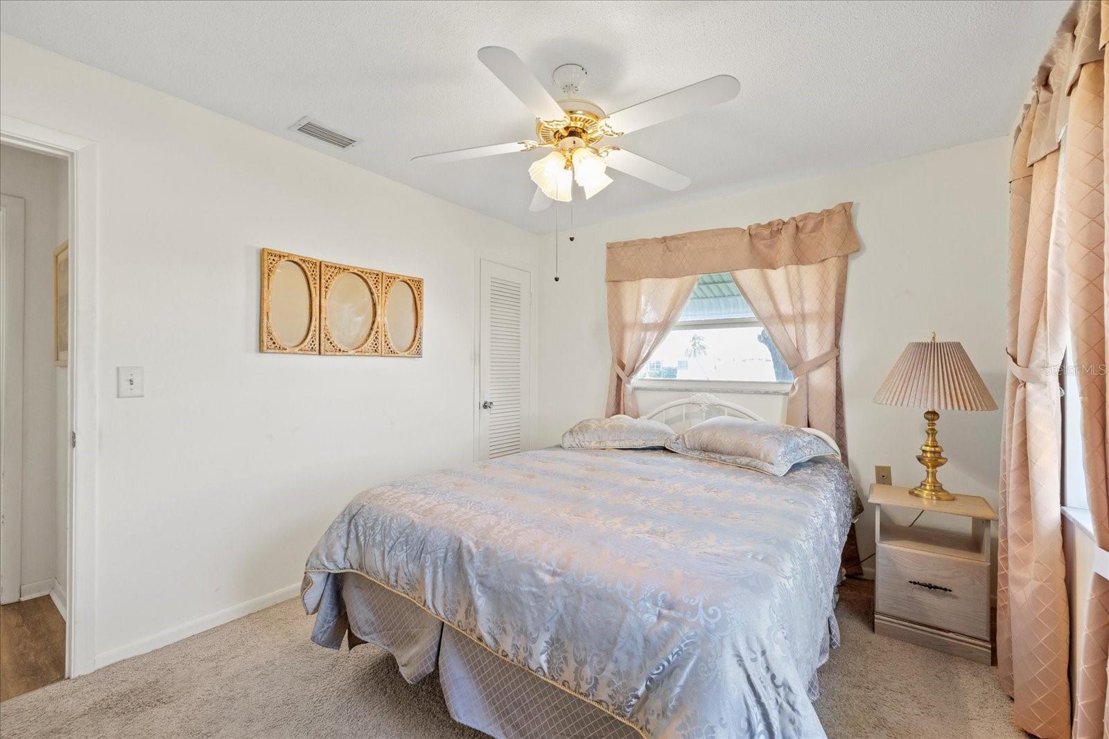 Image 18 of 32 For 9690 41st Street N 0