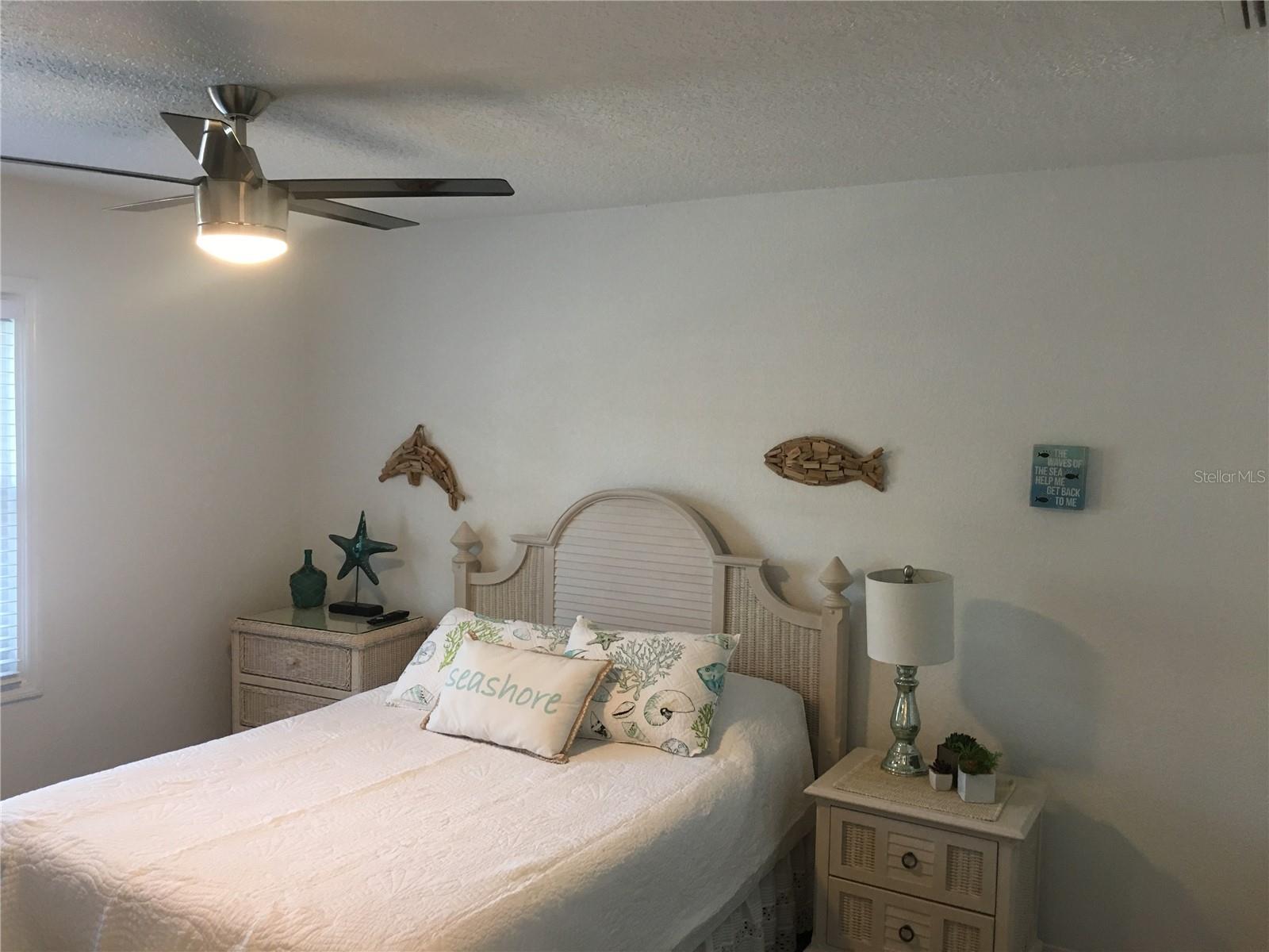 Image 11 of 19 For 5174 Beach Drive Se B