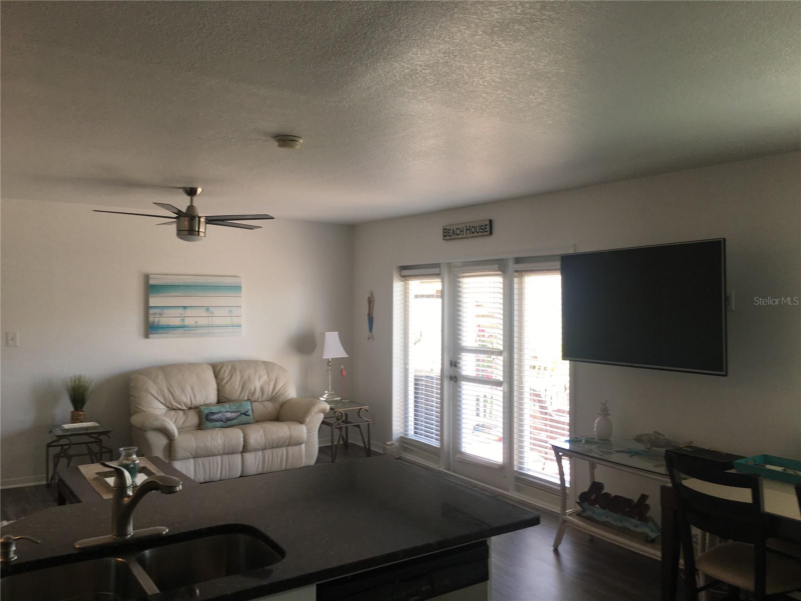 Image 7 of 19 For 5174 Beach Drive Se B